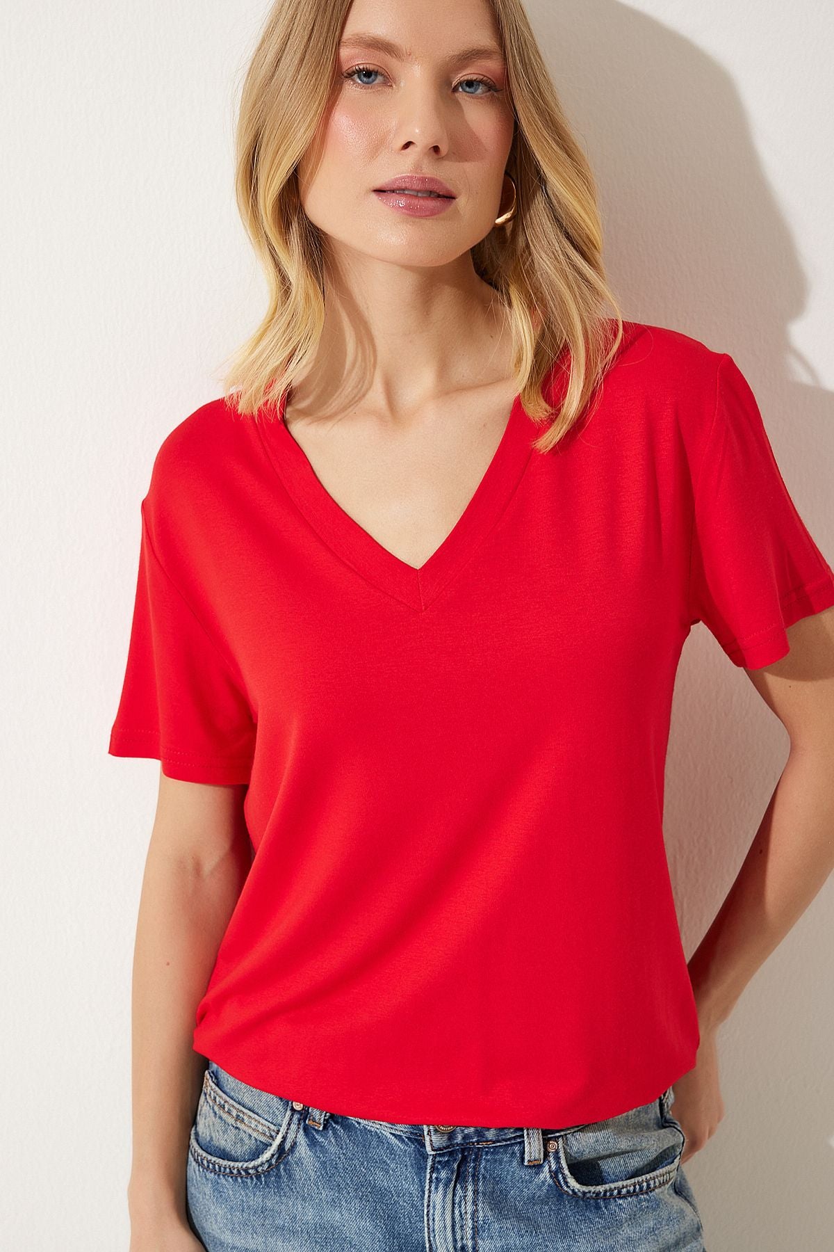 Woman Red V-Neck Basic Viscose Knitting T-Shirt EN00613