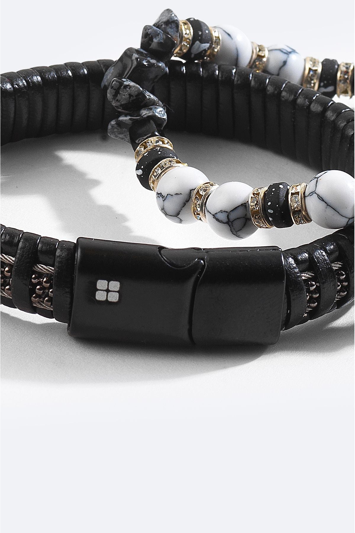 Men's black-and-white leather gazelle and hematitis stone bracelet A42y9616