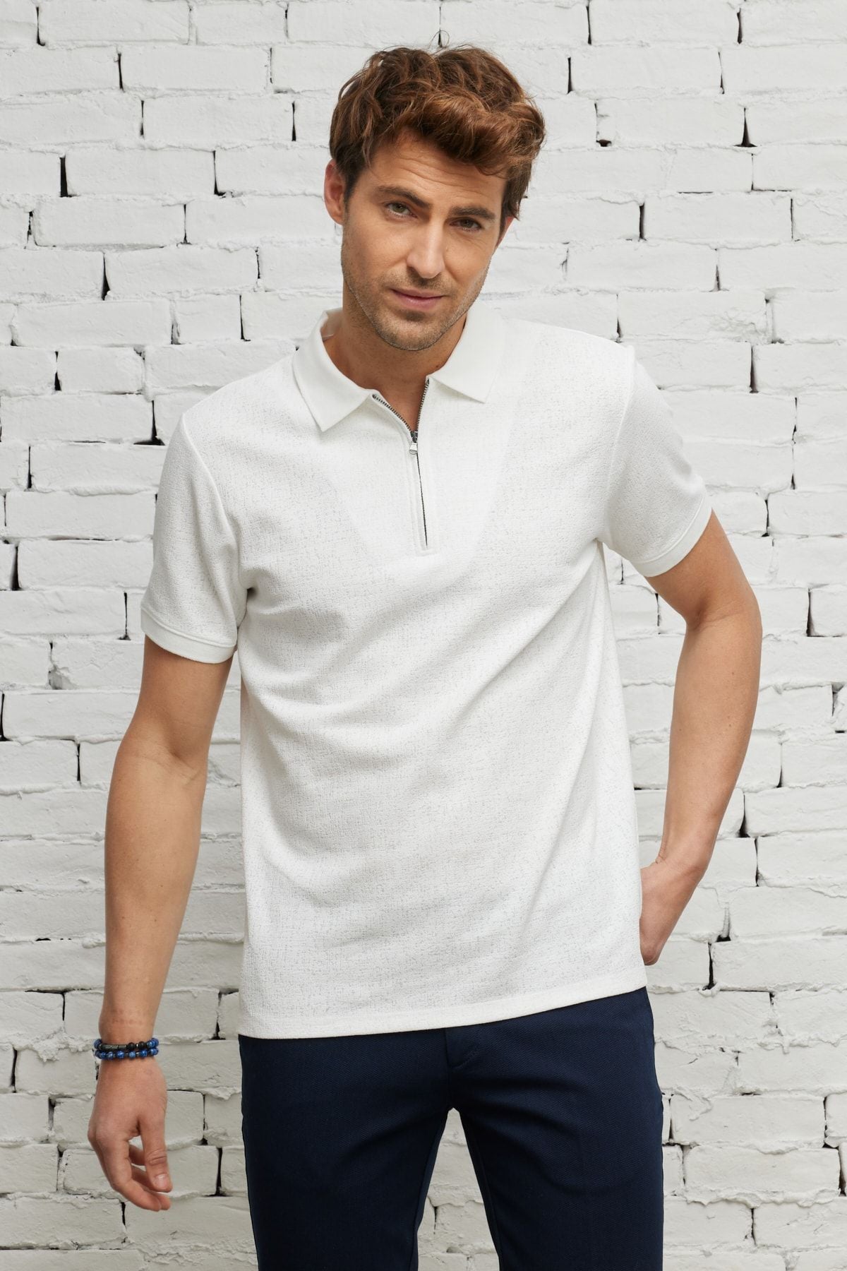 Men's Ecru Slim Fit Narrow Cut Zipper Polo Yaka textured fabric Short sleeve T -shirt