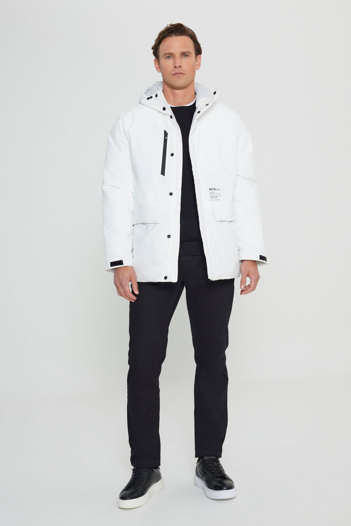Men's white hood upright collar standard fit hot winding windproof coat coat