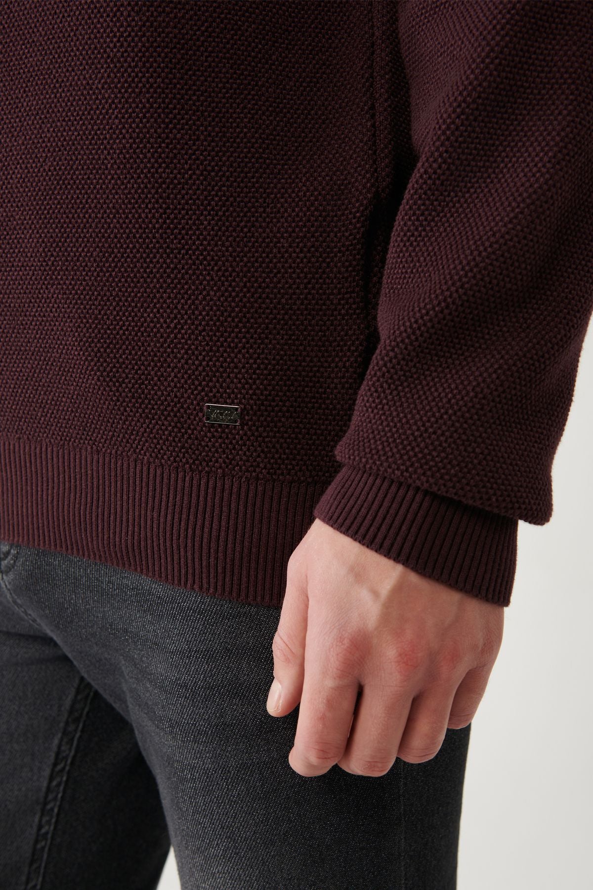 Men's Bordeaux Double Collar textured knitwear sweater A32y5100