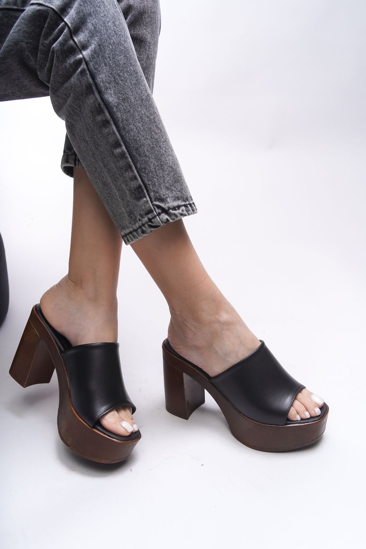 Jislantha Woman Heels Slippers 0012763 Black
