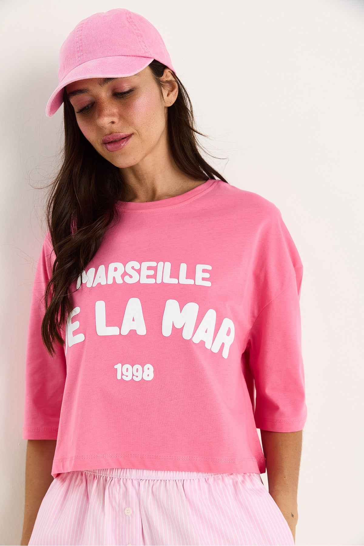 Kadın Yazı Baskılı Bisiklet Yaka %100 Pamuklu Crop T-Shirt 6705 60283450