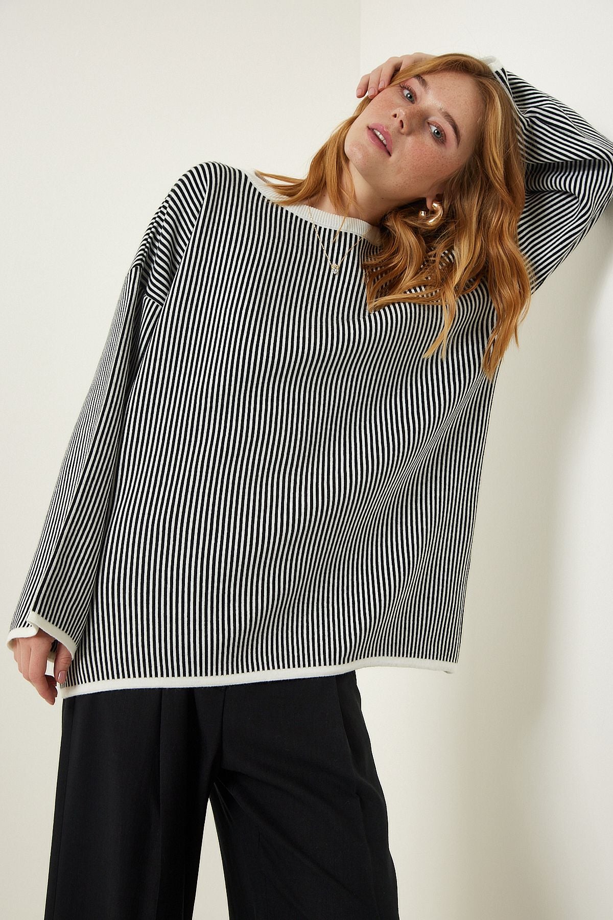 Woman black and white striped oversize knitwear sweater yy00196