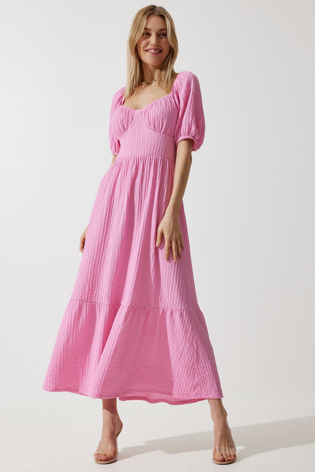 Woman pink heart collar textured summer knitted dress ub00050