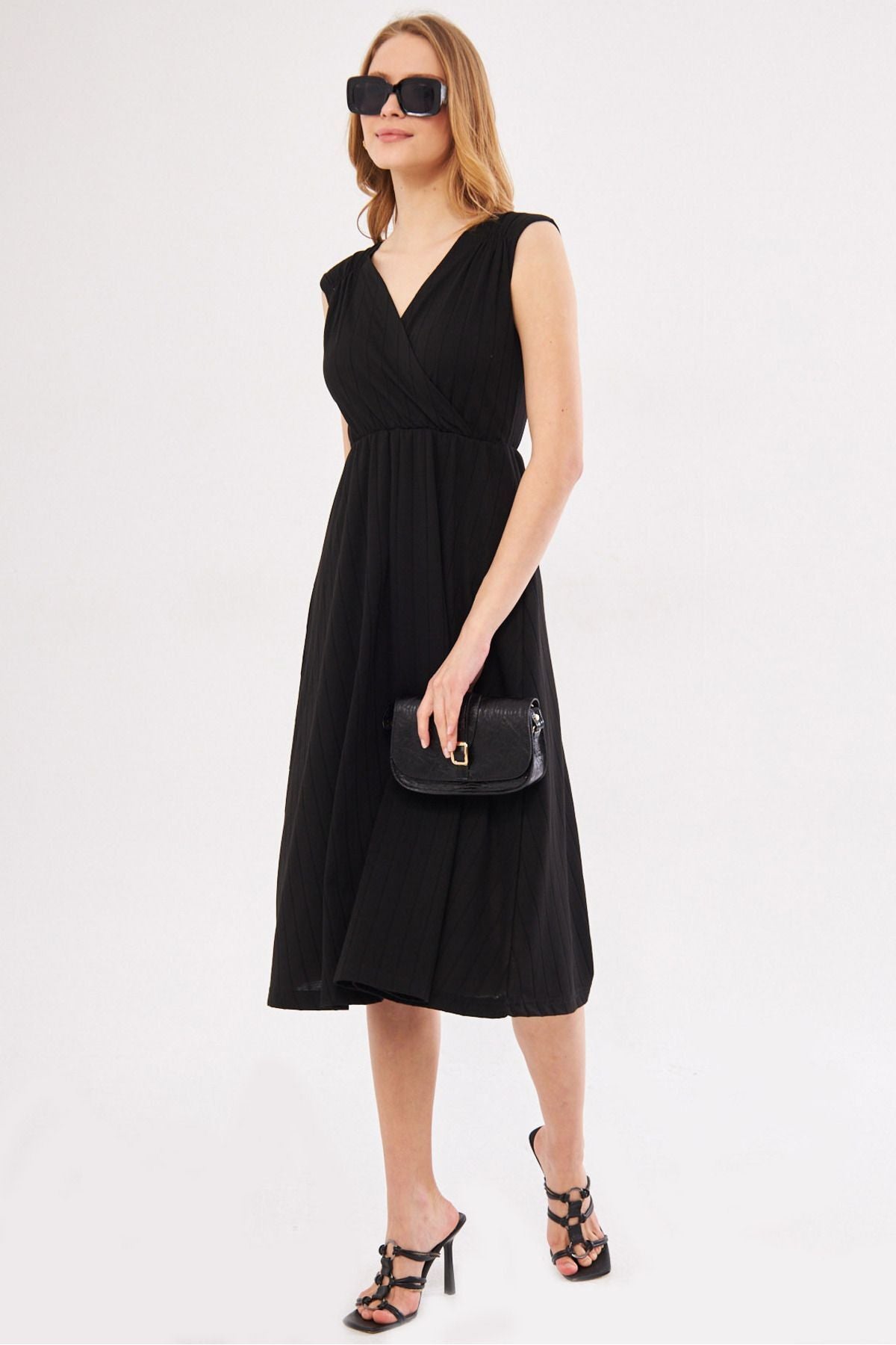 Female Black Waist and Shooter Skirt Cruishe collar Midi Boy Dress ARM-24Y001017