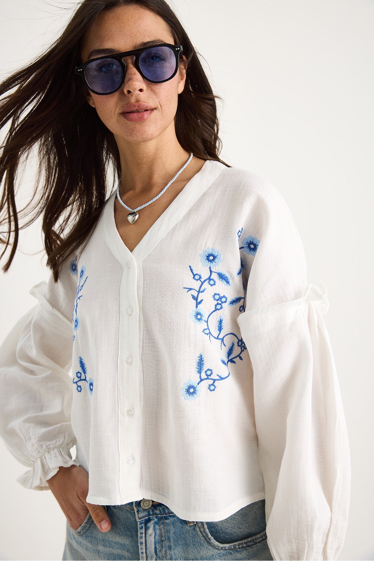 Women's V-Neck Embroidered Sleeves Elastic Summer Muslin Shirt G28-4889 60283343