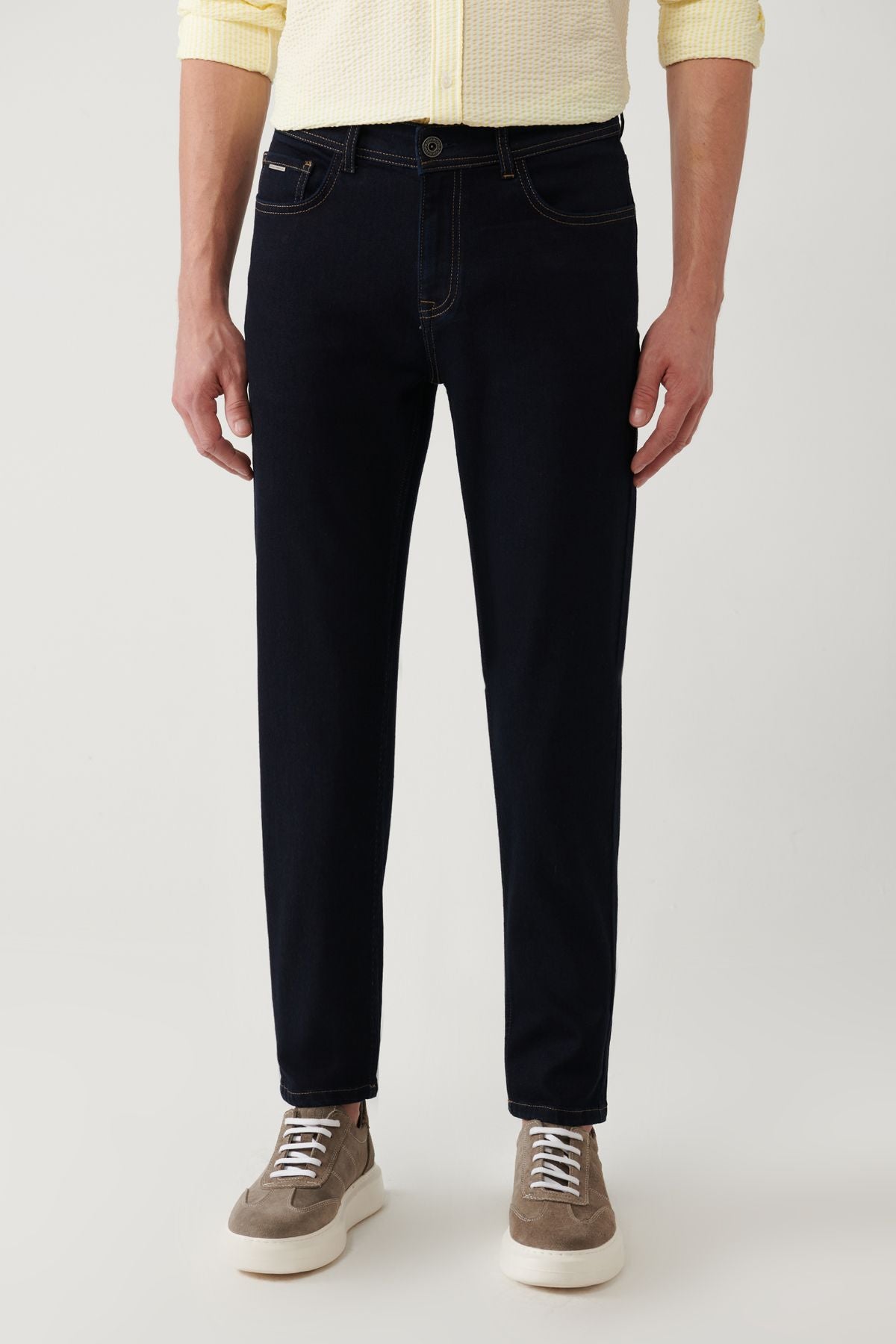 Men's navy blue rinse washed tobacco stitched flexible jean pants A41y3511