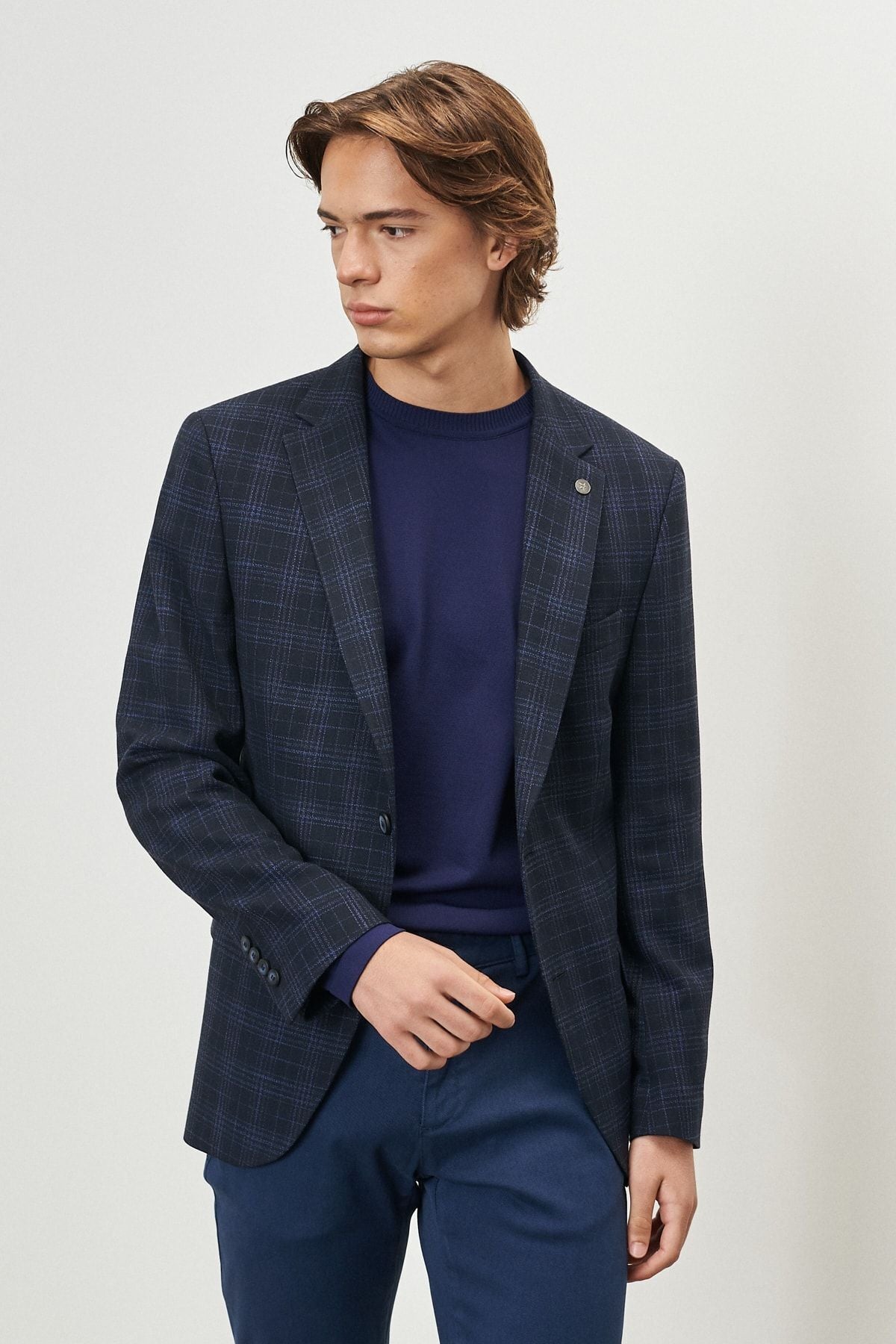 Men's navy blue slim fit narrow cutting mono collar plaid patterned blazer jacket