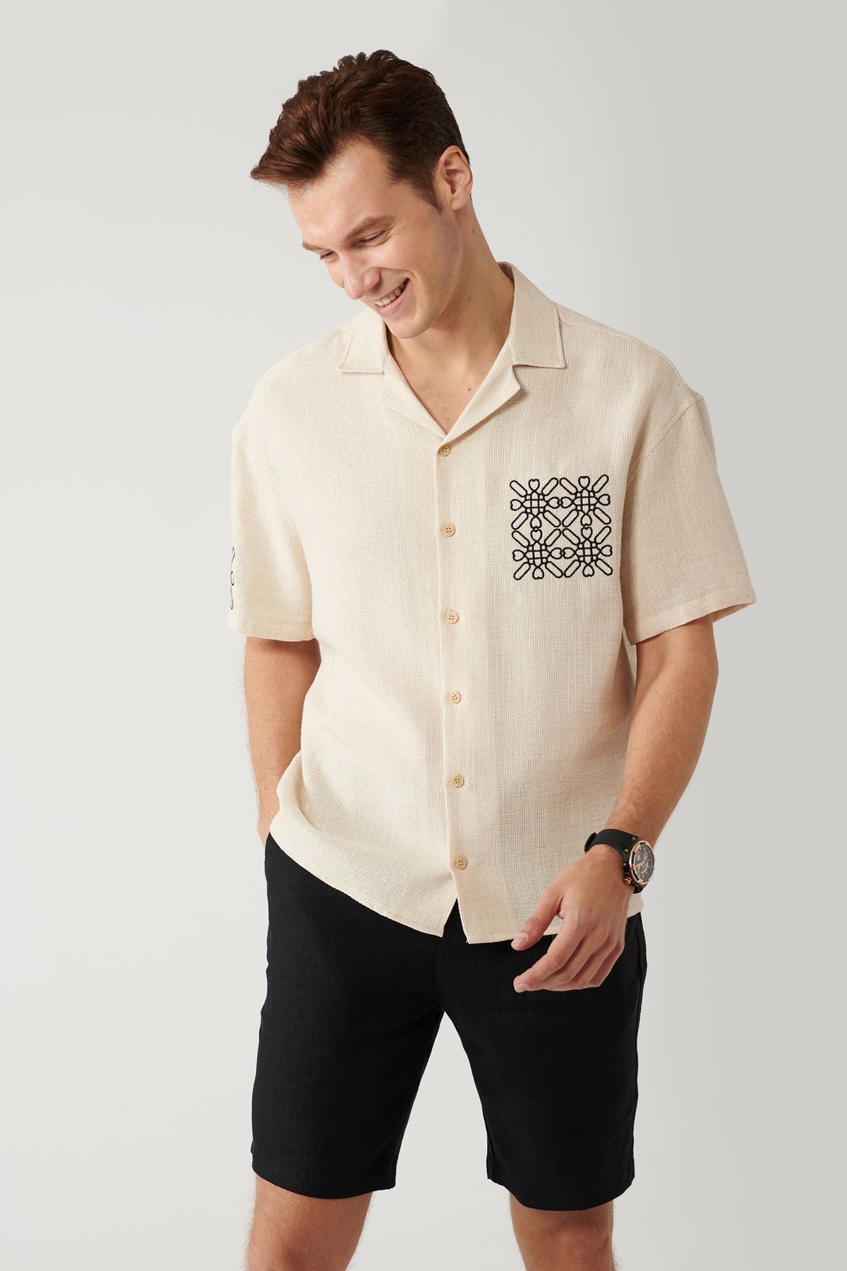Men's Beige Apace Neck Embroidery Detailed Shirt A41y2231