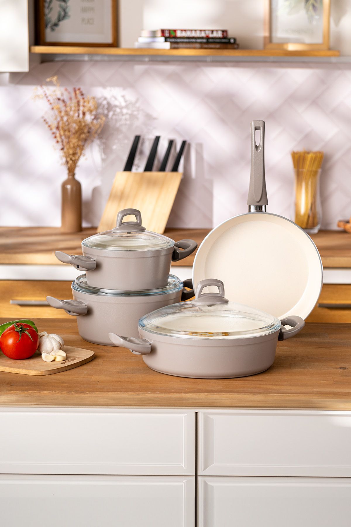 Crystal 7 Piece Cookware Set Beige