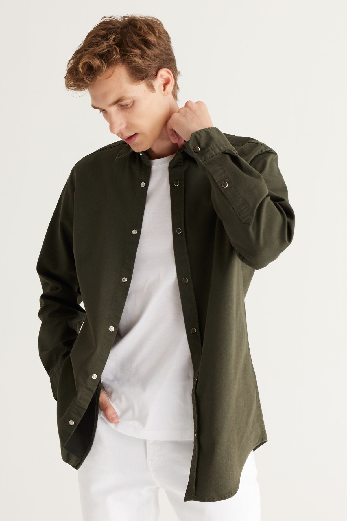 Men's Khaki Comfort Fit Casual Cut Cotton Diagonal Patterned Shirt
