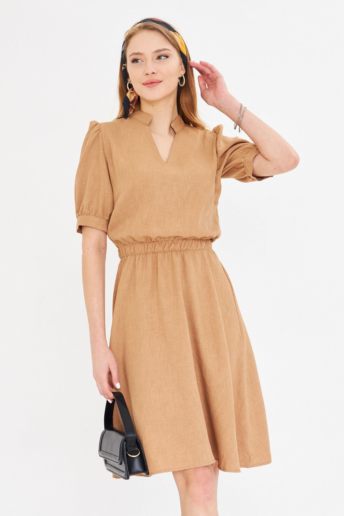 WOMEN CAMEL V-YAKA WAST WAST RAST SHORT SOLD KLOŞ DRESS ARM-25Y001001