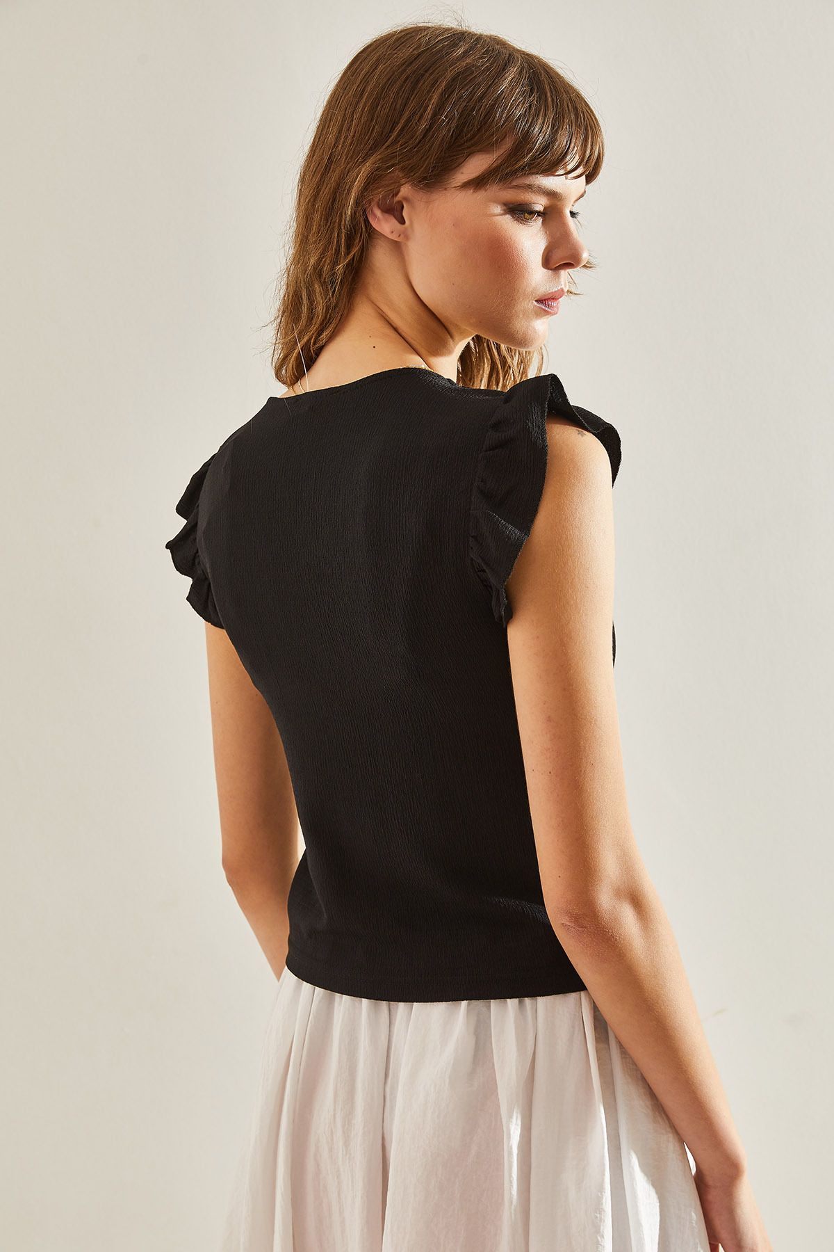 Female V -Neck Sleeve Detail Bürümcük Blouse 60251109