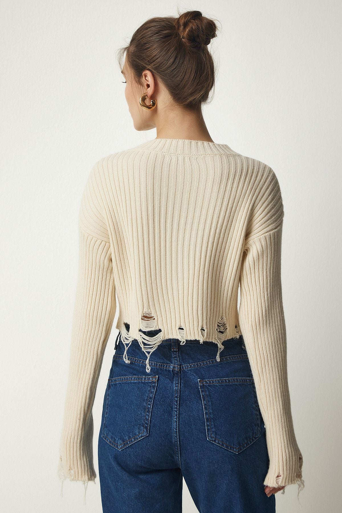 Women's Cream Torn Detailed Triko Crop sweater YY00181
