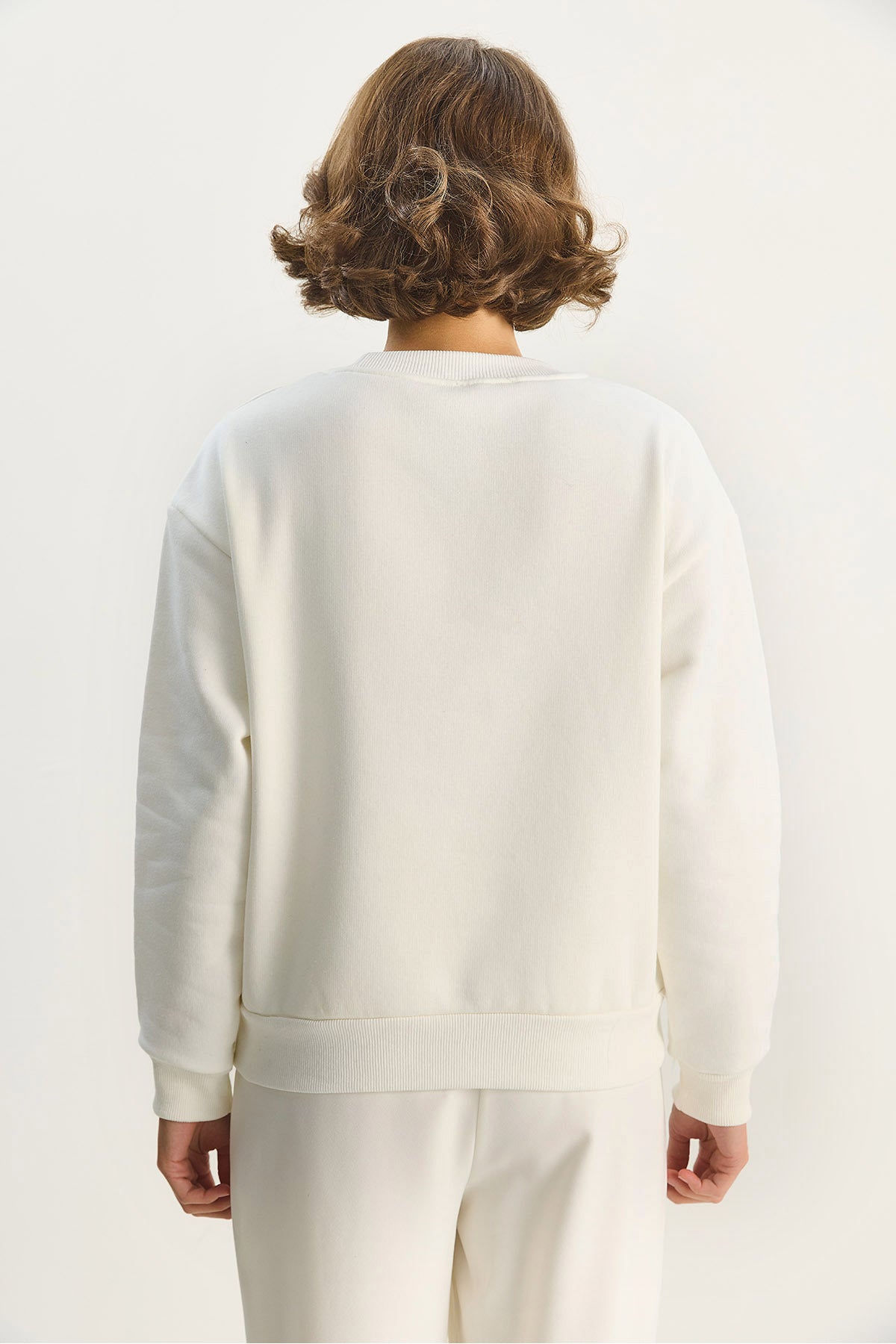 Women's Crew Neck Floral Accessory Three Thread Ribbon Sweatshirt 60601043