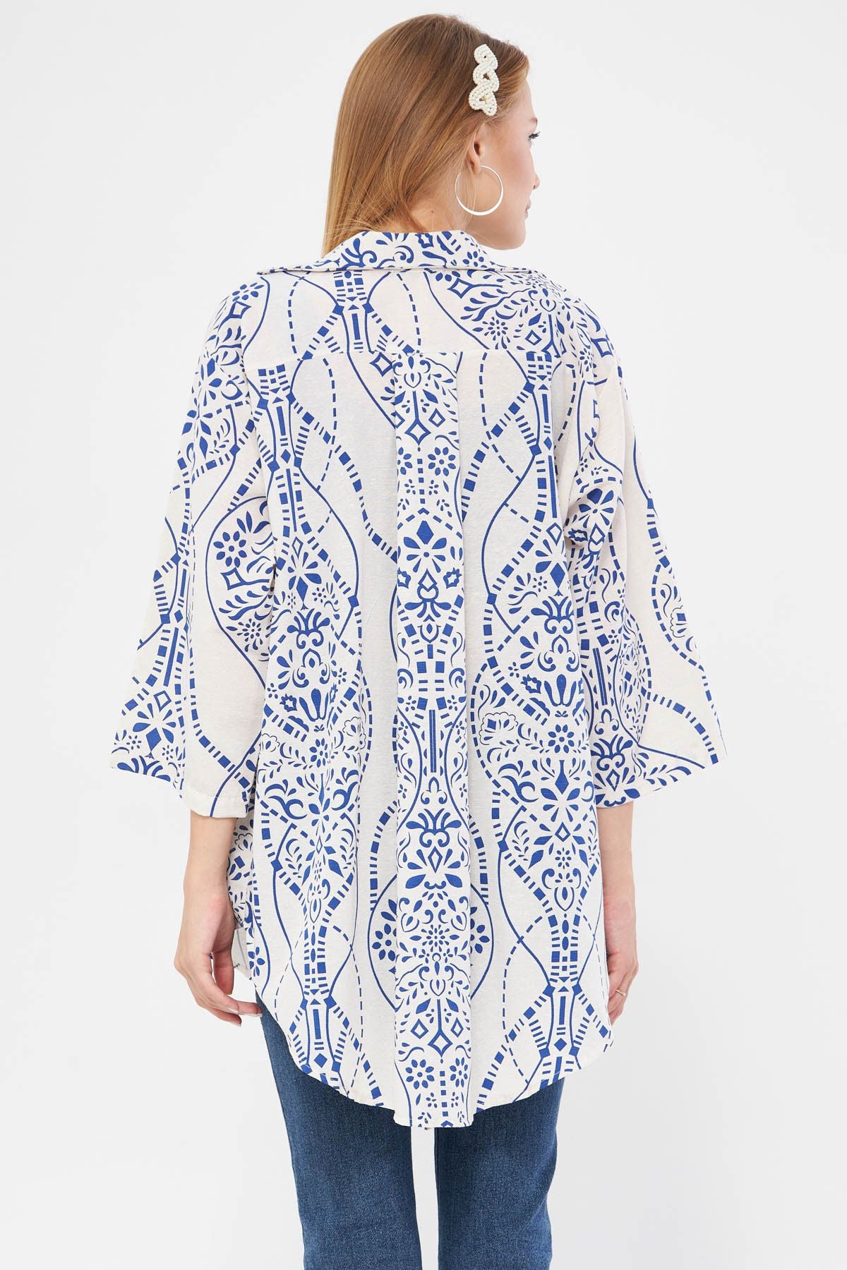 Female Blue White Patterned Linen-looking front-binding kimono shirt ARM-24Y001079