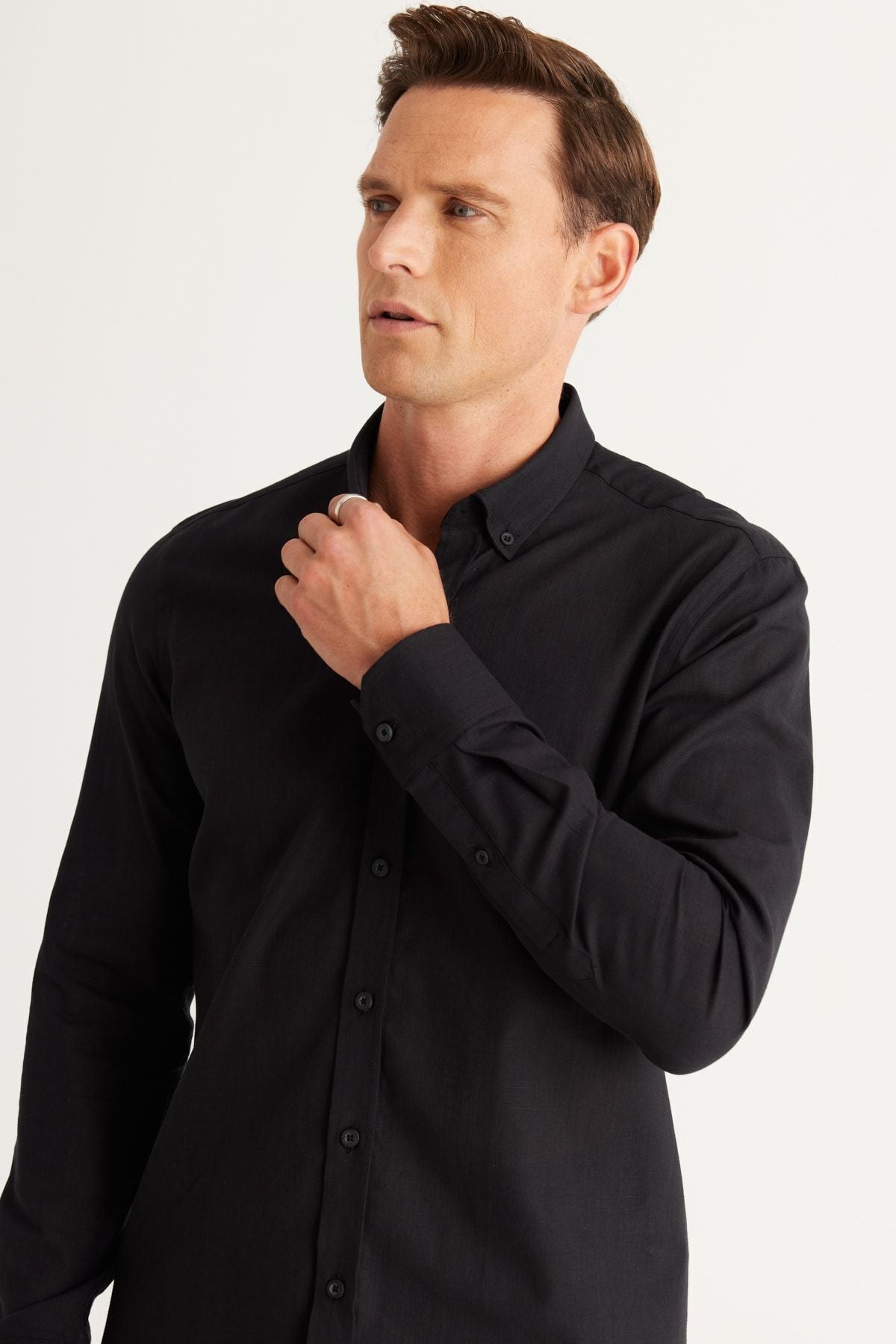 Men's black 100 %cotton breathing fabric pennant oxford slim fit button collar shirt
