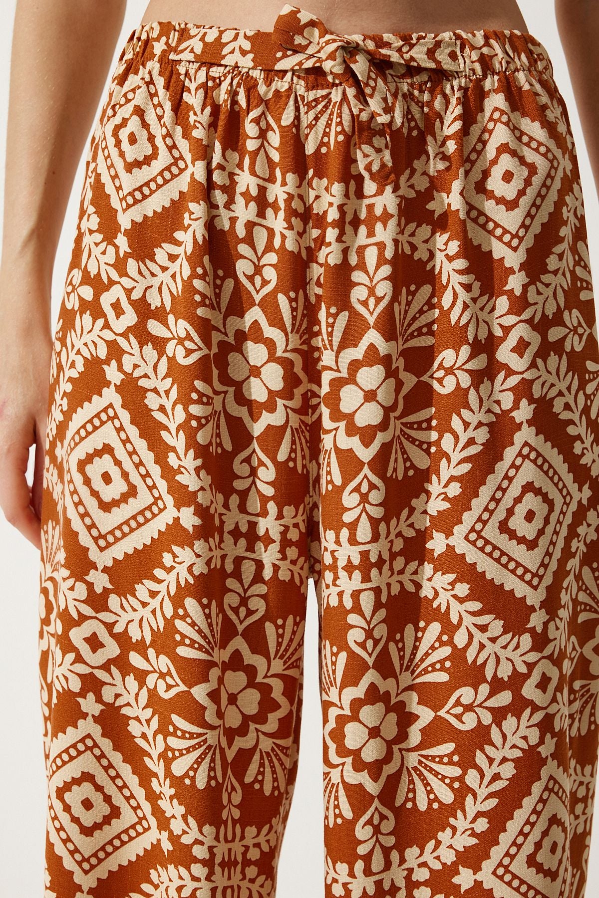 Female tile beige patterned raw linen palazzo pants BH00397