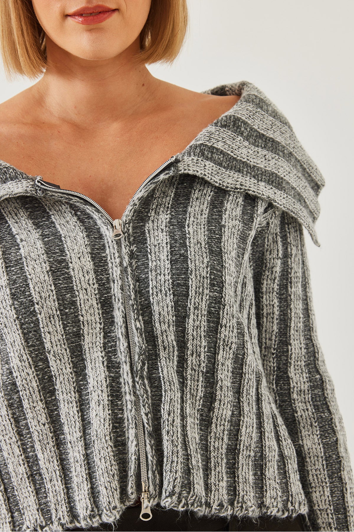 Women's Thick Ribbed Zippered Knitwear Cardigan 241003 60251960