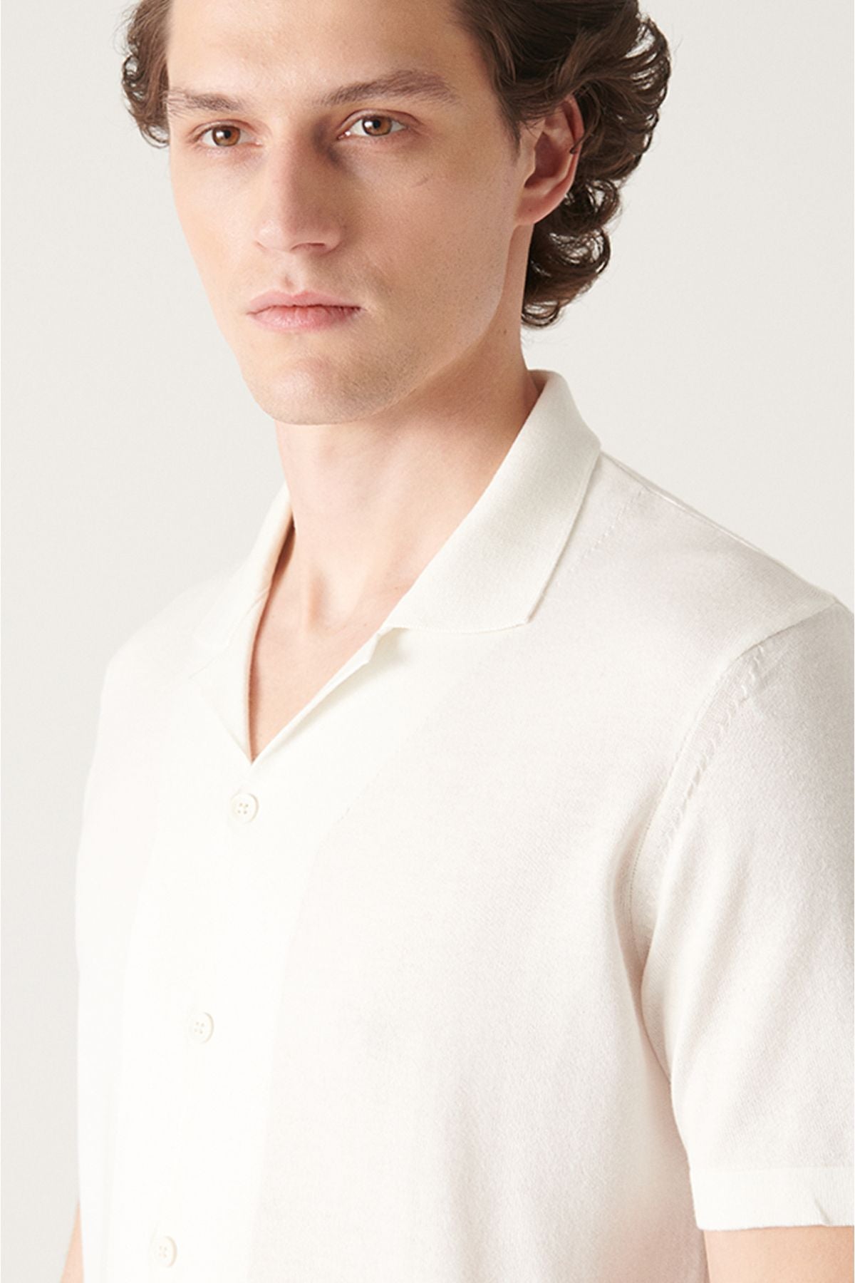 Men's White Cuban collar button knitwear T-shirt B005008