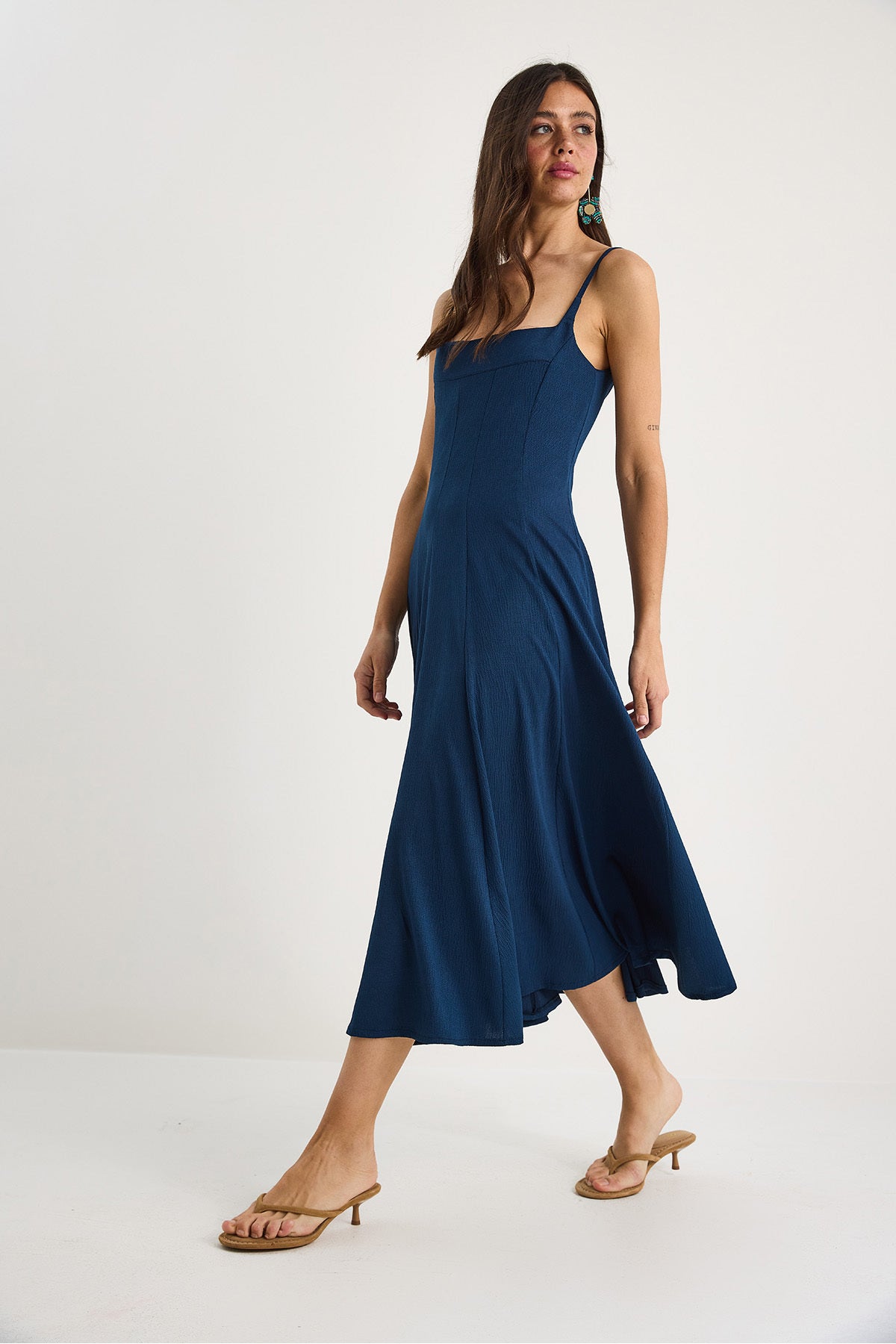 Women's Thin Strap Goddeli Square Collar Midi Dress 7001 60283327