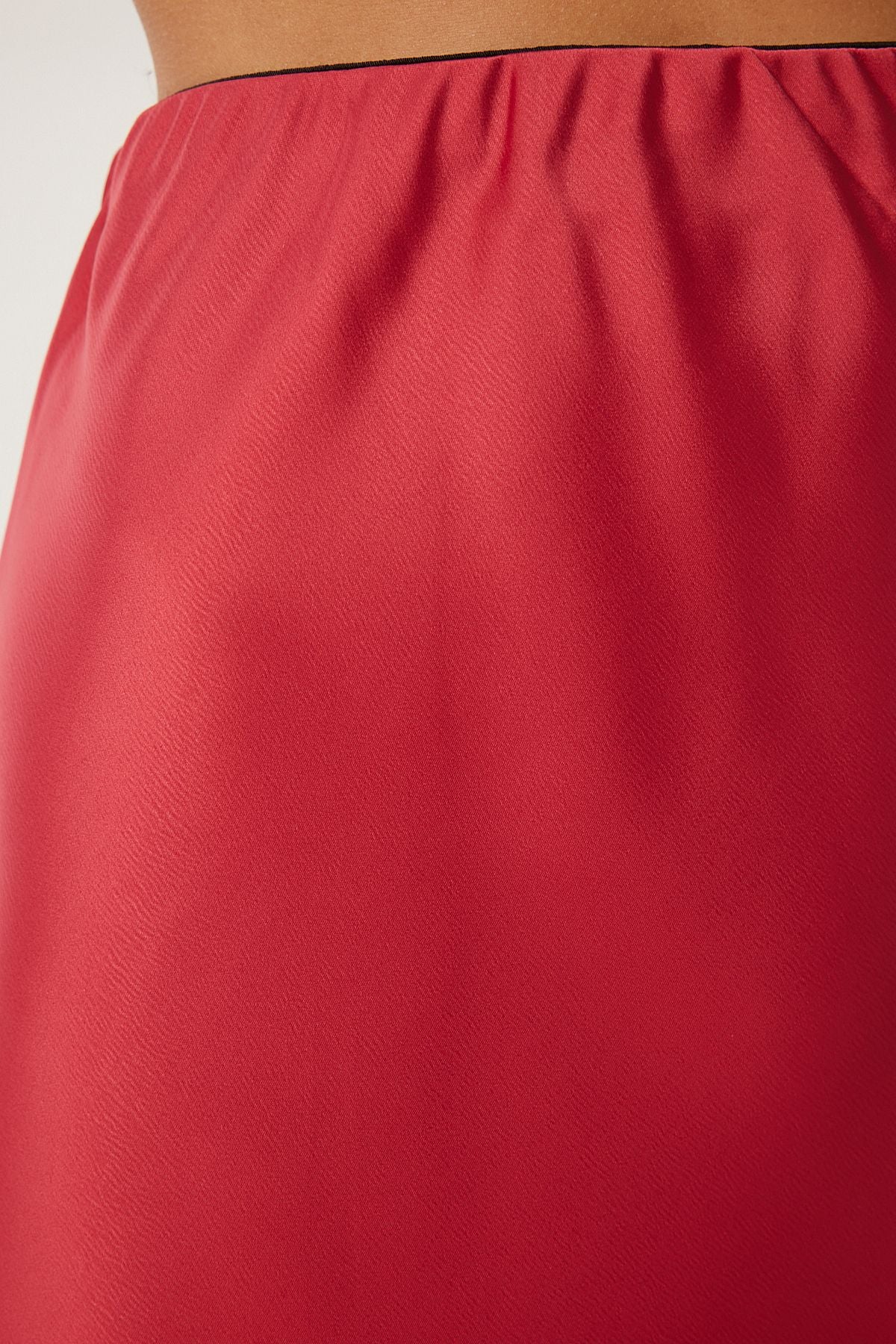 Woman Red Satin Surface Woven Skirt DP00224