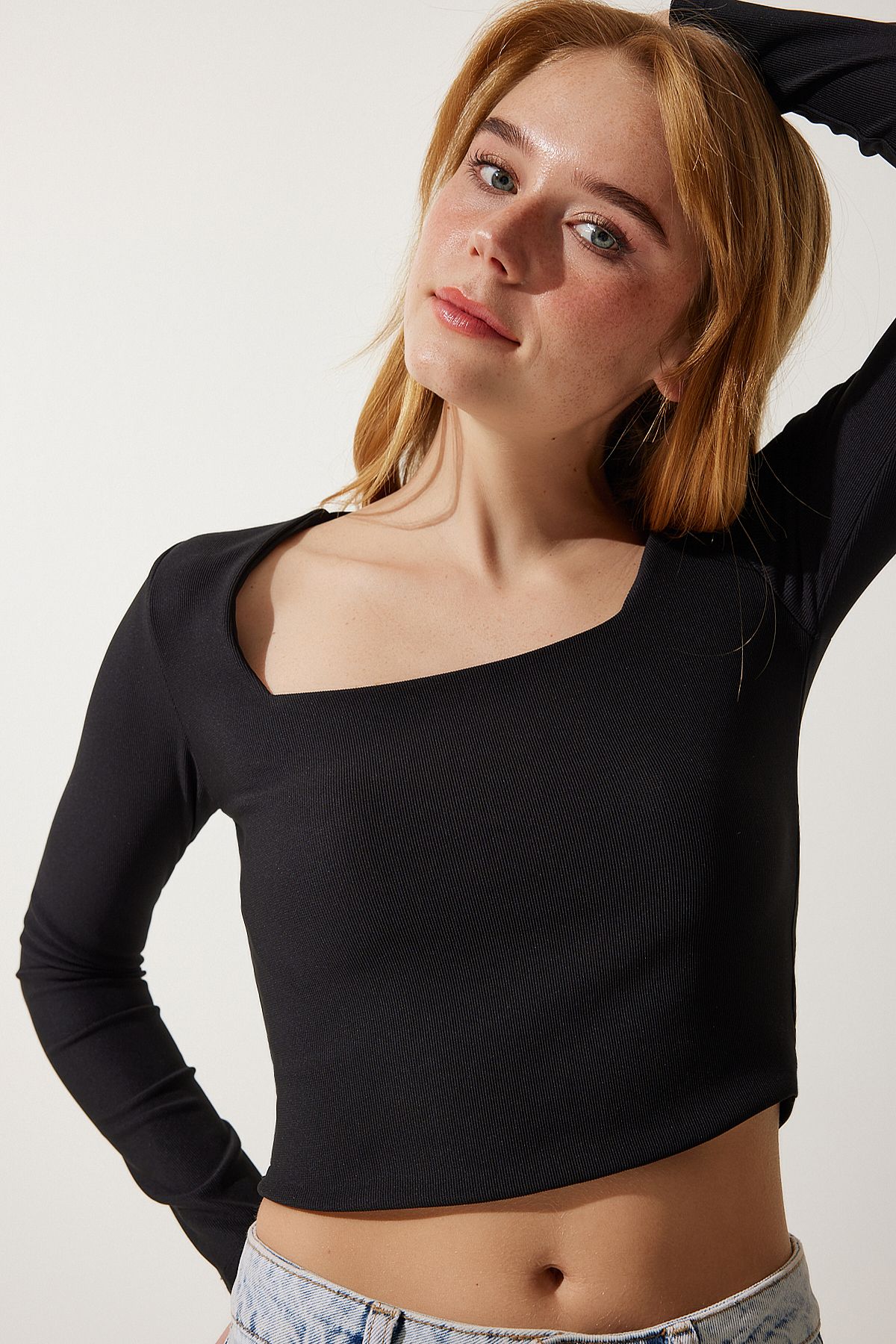 Female Black Square Collar Crop knitted blouse AN00176
