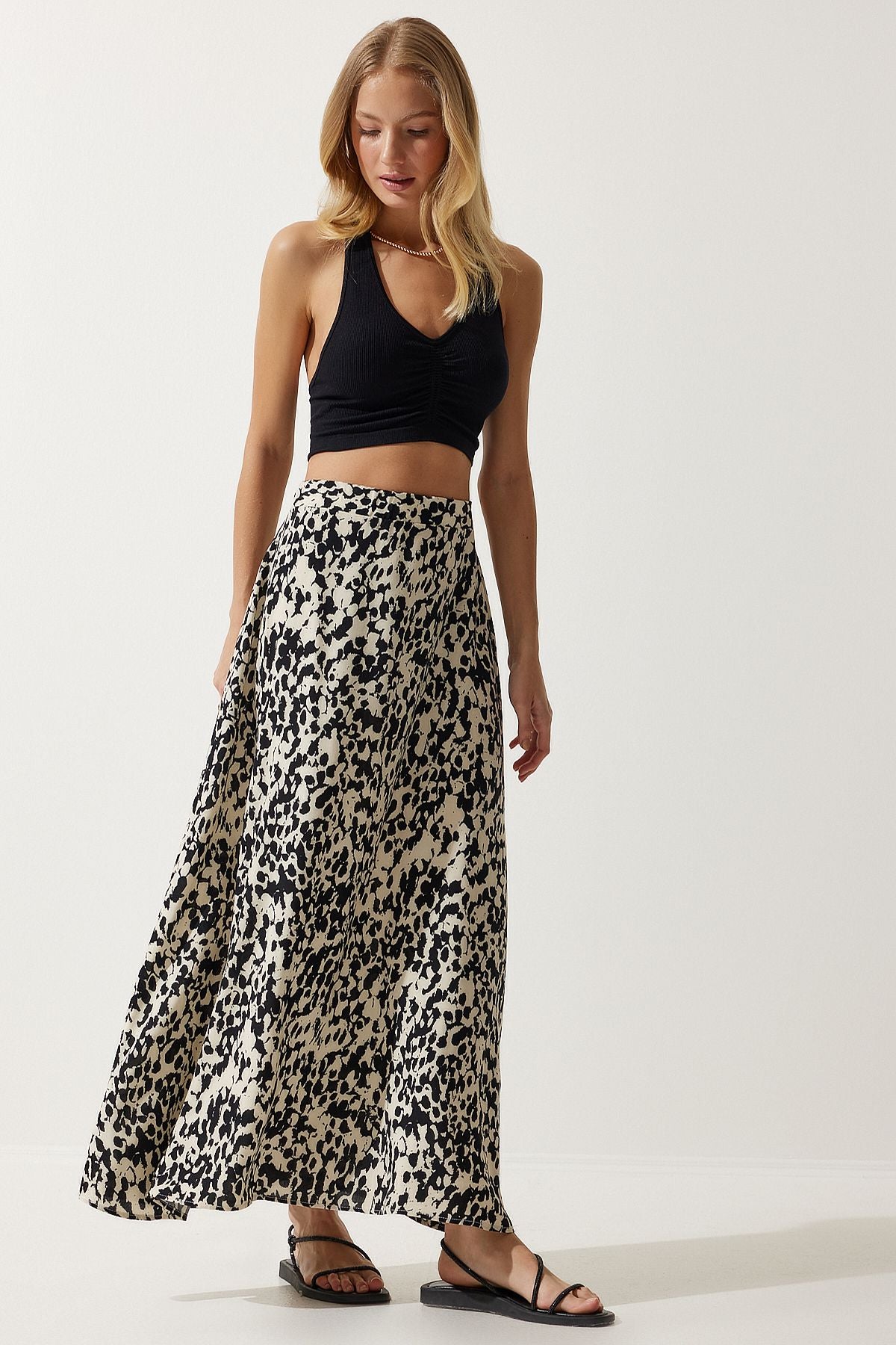 Women's Cream Black Patterned Long viscose skirt DD01302