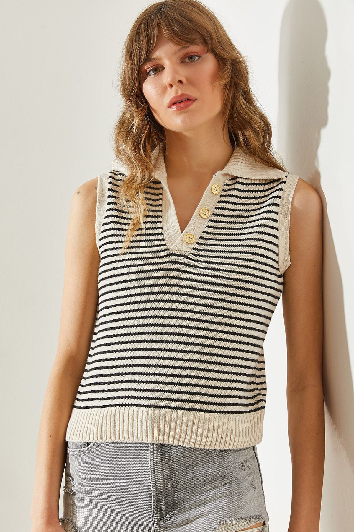 Women's button detailed knitwear striped sweatter20246141