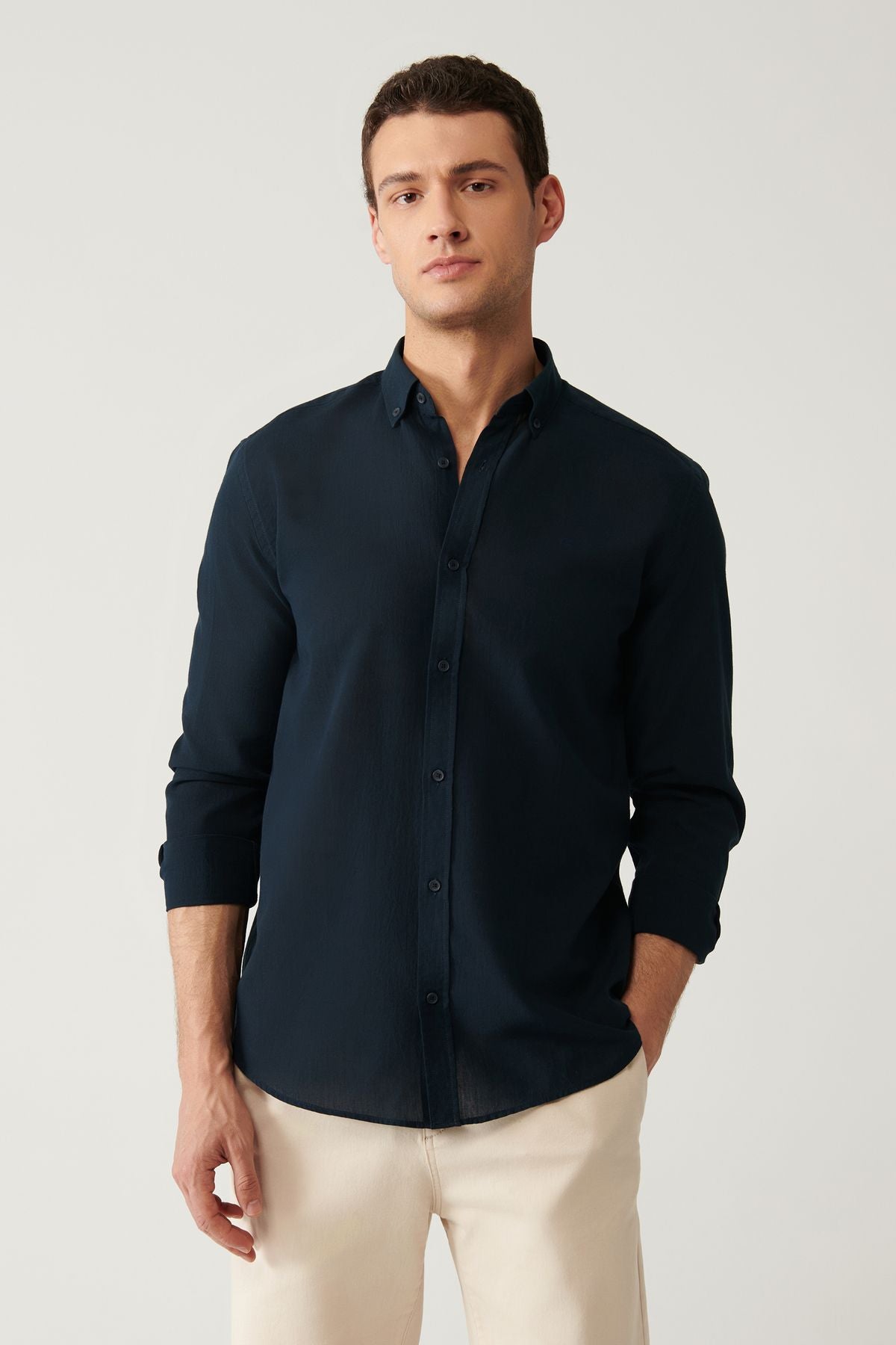 Men's Navy Blue Shirt 100 %Cotton Futter Soft key buttoned collar long sleeve regular fit E002206