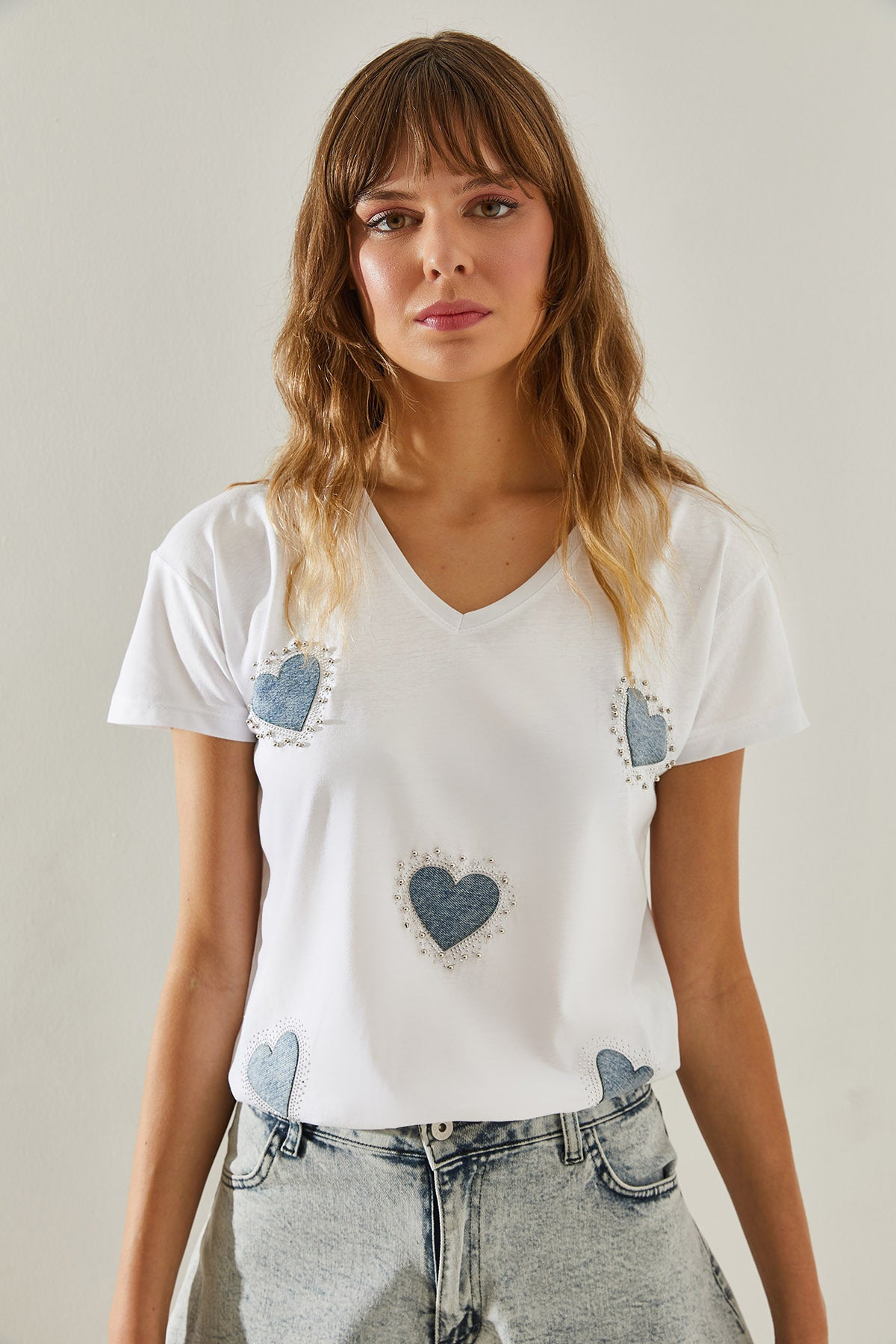 Women's V-Neck Collar Denim Heart Detailed Stone T-Shirt 60251412