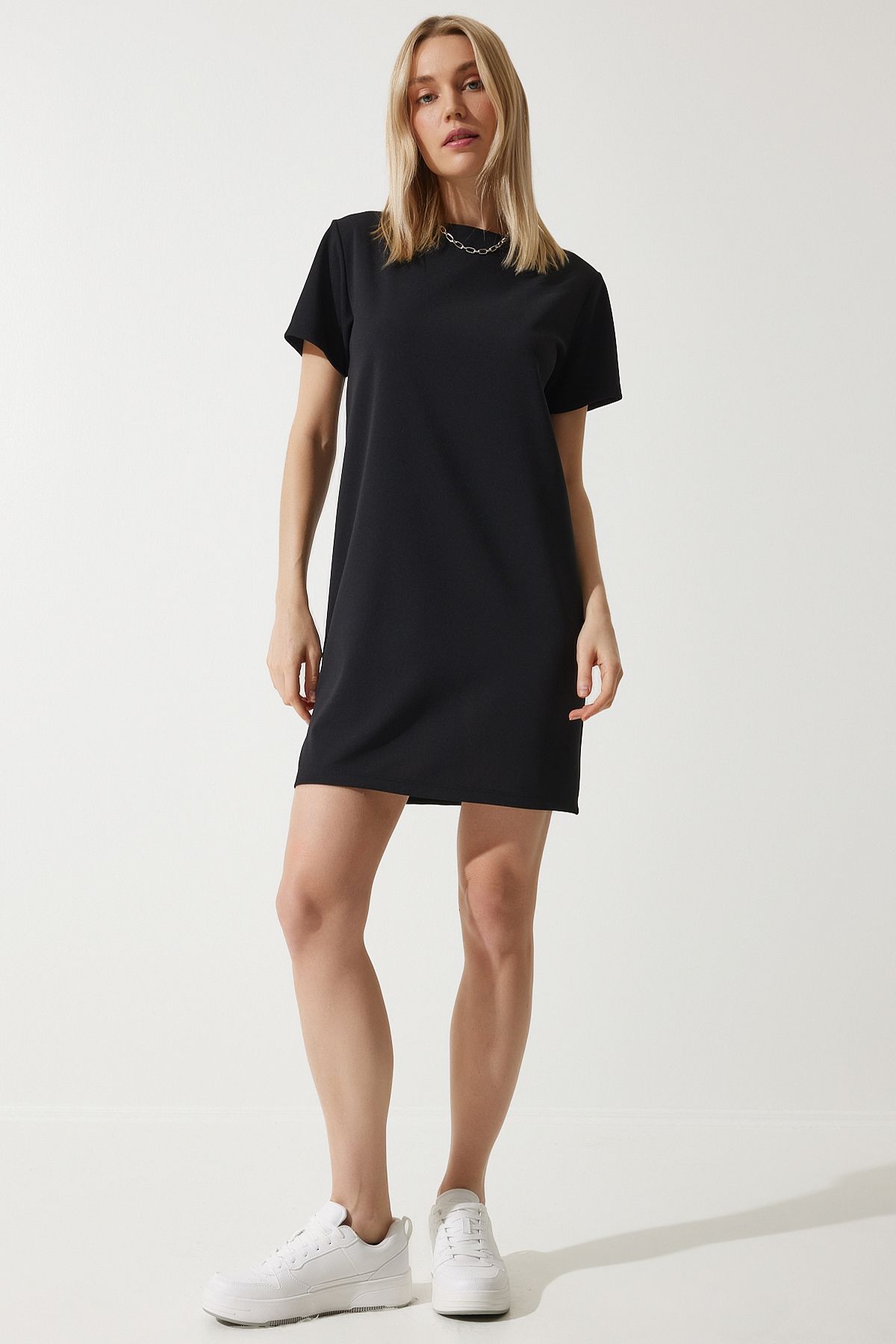 Woman Black Bicycle Neck Basic Crepe Dress to00136