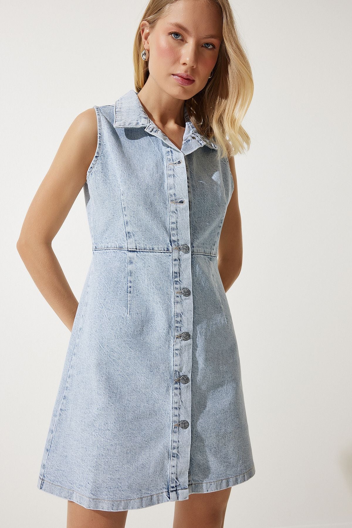 Woman Ice Blue Sleeveless Mini Denim Dress AN00185