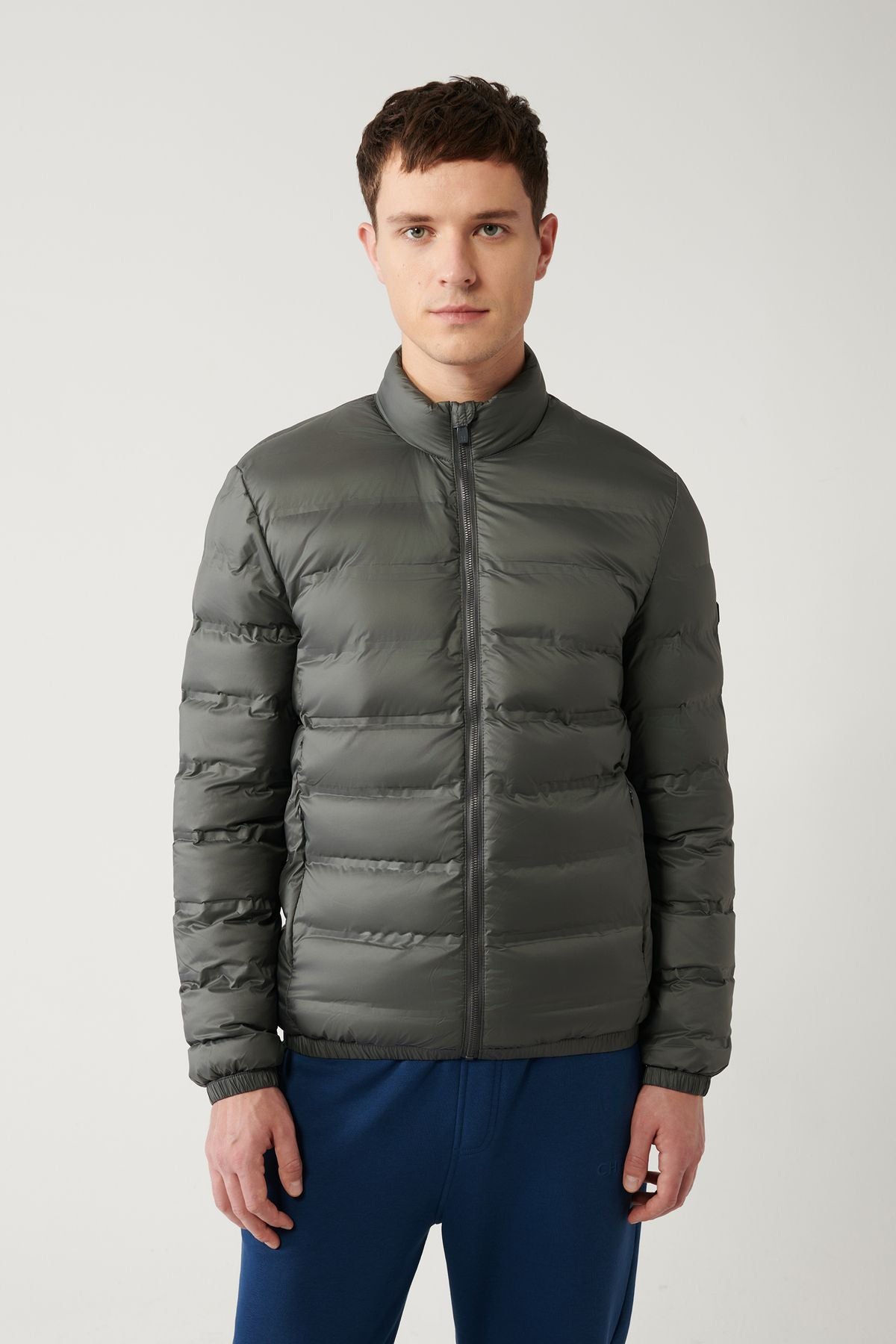 Men's anthracite upright collar water repulsive windproof light swelling coat E006019