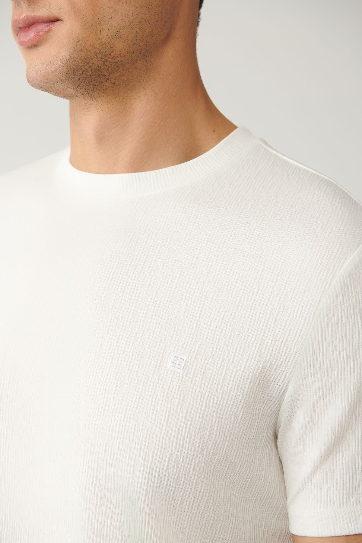 Men's white bike collar jacquard cotton T-shirt A41y1322