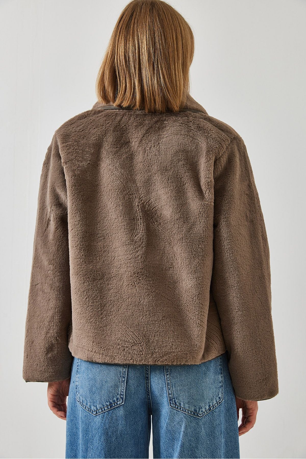 Artificial fur coat with women's collar zipper 60351096