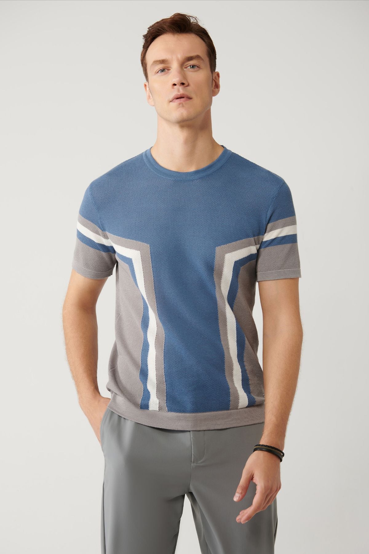 Men's Indigo Bicycle Block Block Color Tissue Modal Knitwear T-Shirt A41y5012