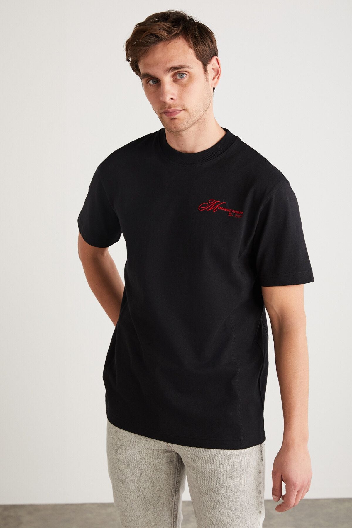 Santorinin Men's 100 %Cotton Short Sleeve Embroidered Black T-shirt