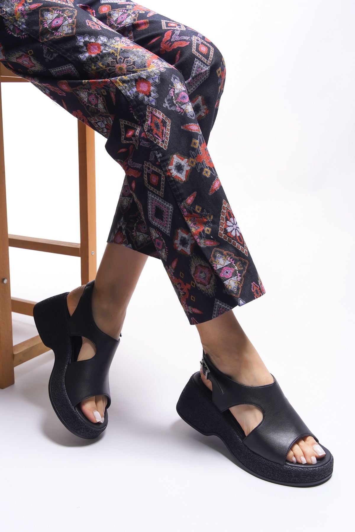 Lyathlin Women Heels Sandals 0012450 Black
