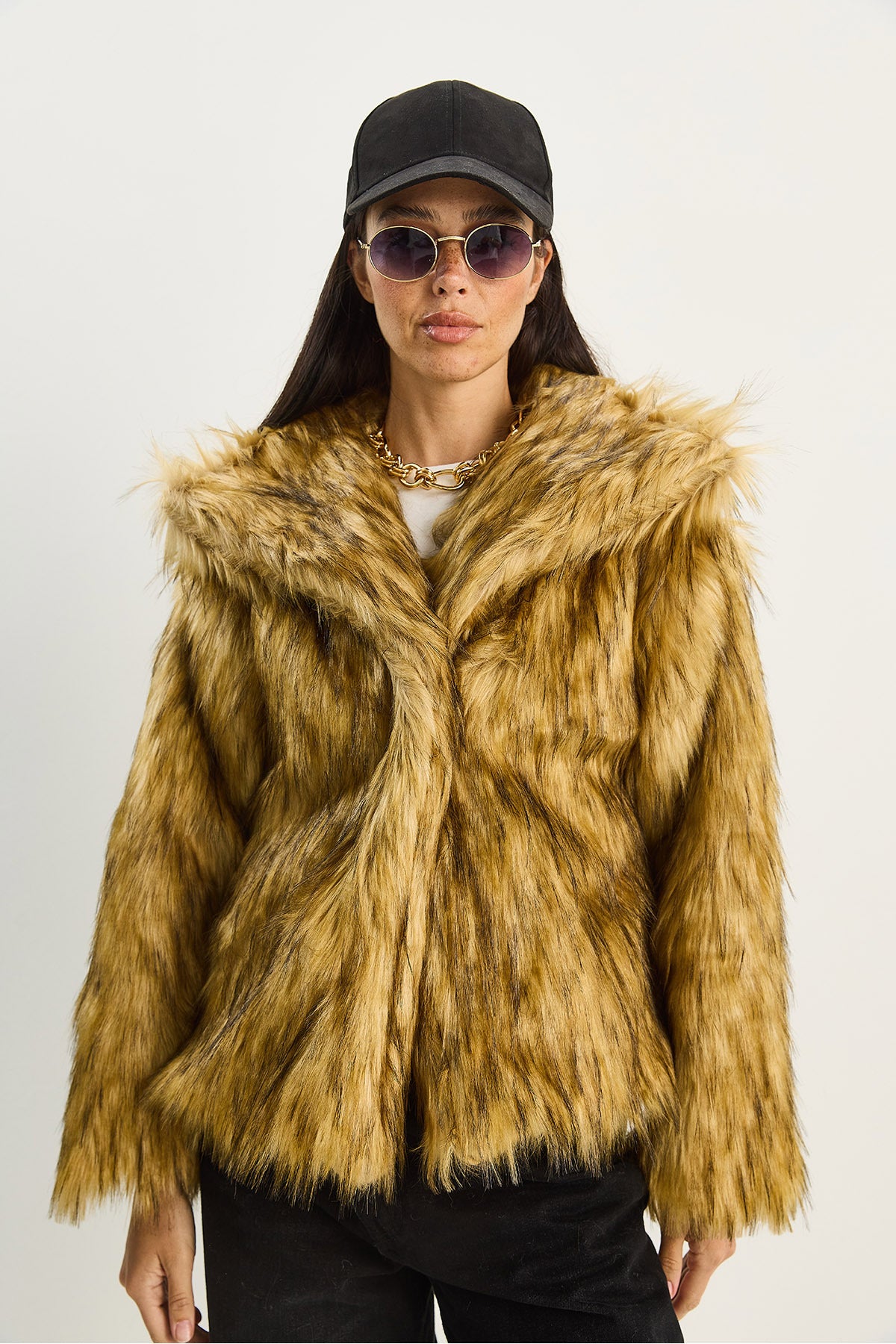 Women's Wide Collar Lined Short Premium Faux Fur Jacket 2770 60261574