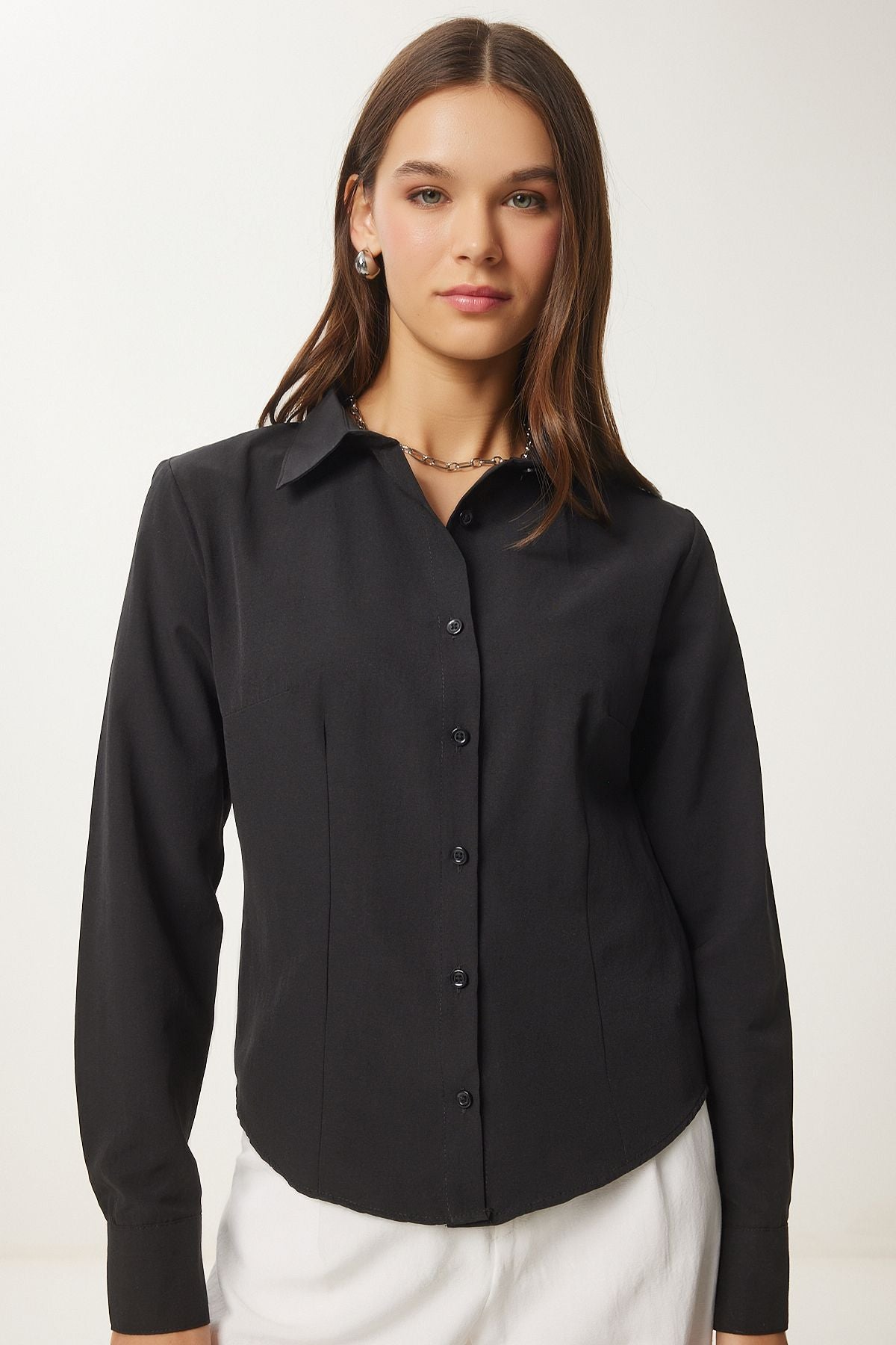 Female black button basic shirt RQ00001