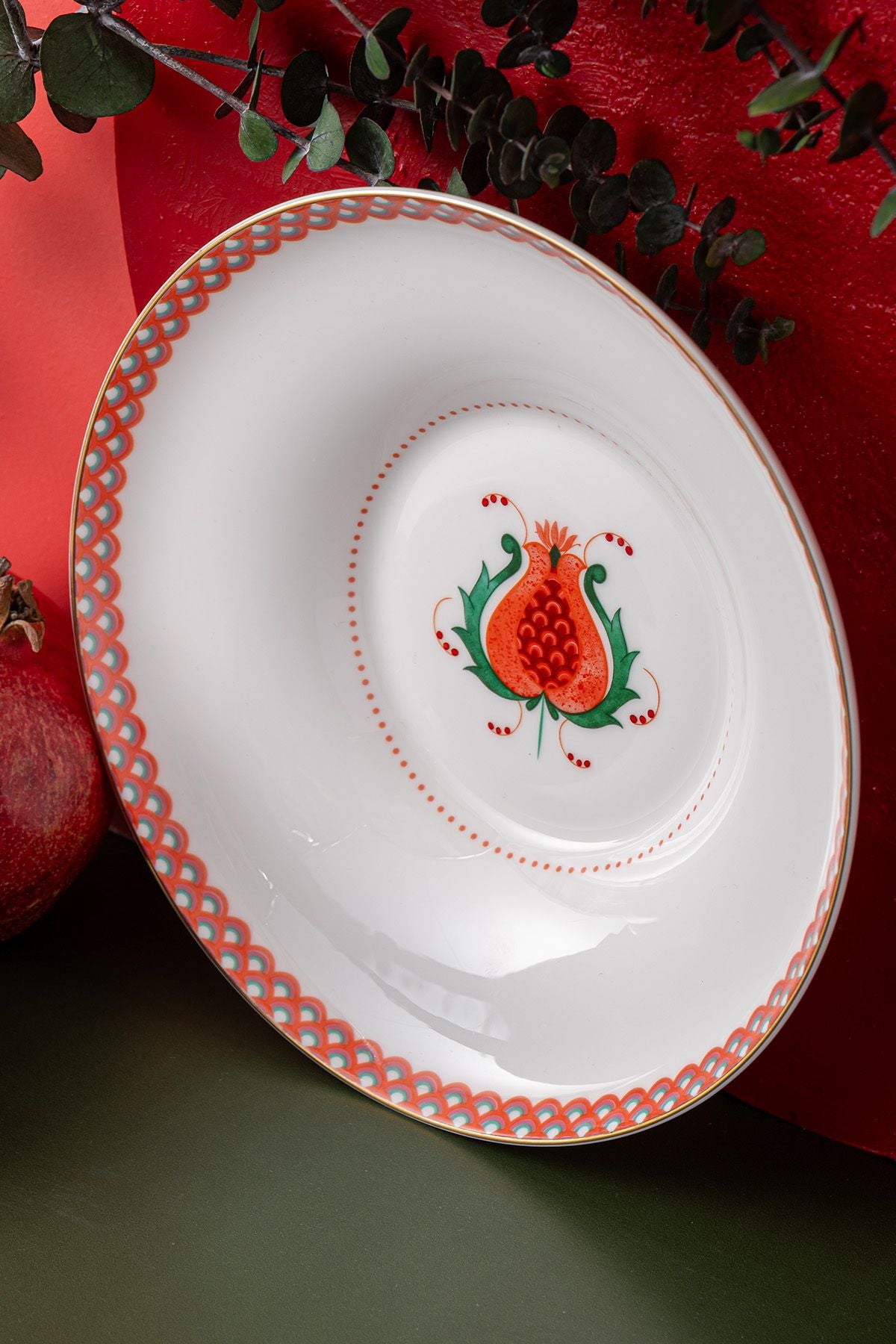 Istanbul Porcelain Pomegranate Fine Bone Bone Plate Red 22 Cm