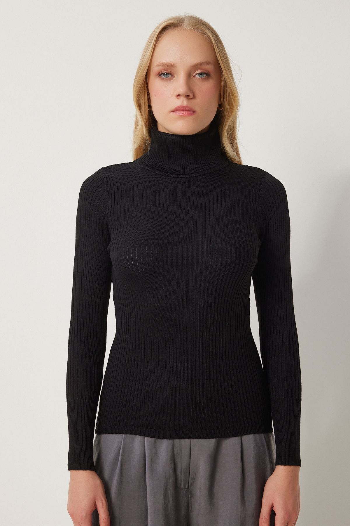 WOMEN'S BLACK BROKNED VABLE LYSAKLI Sweater DD01007