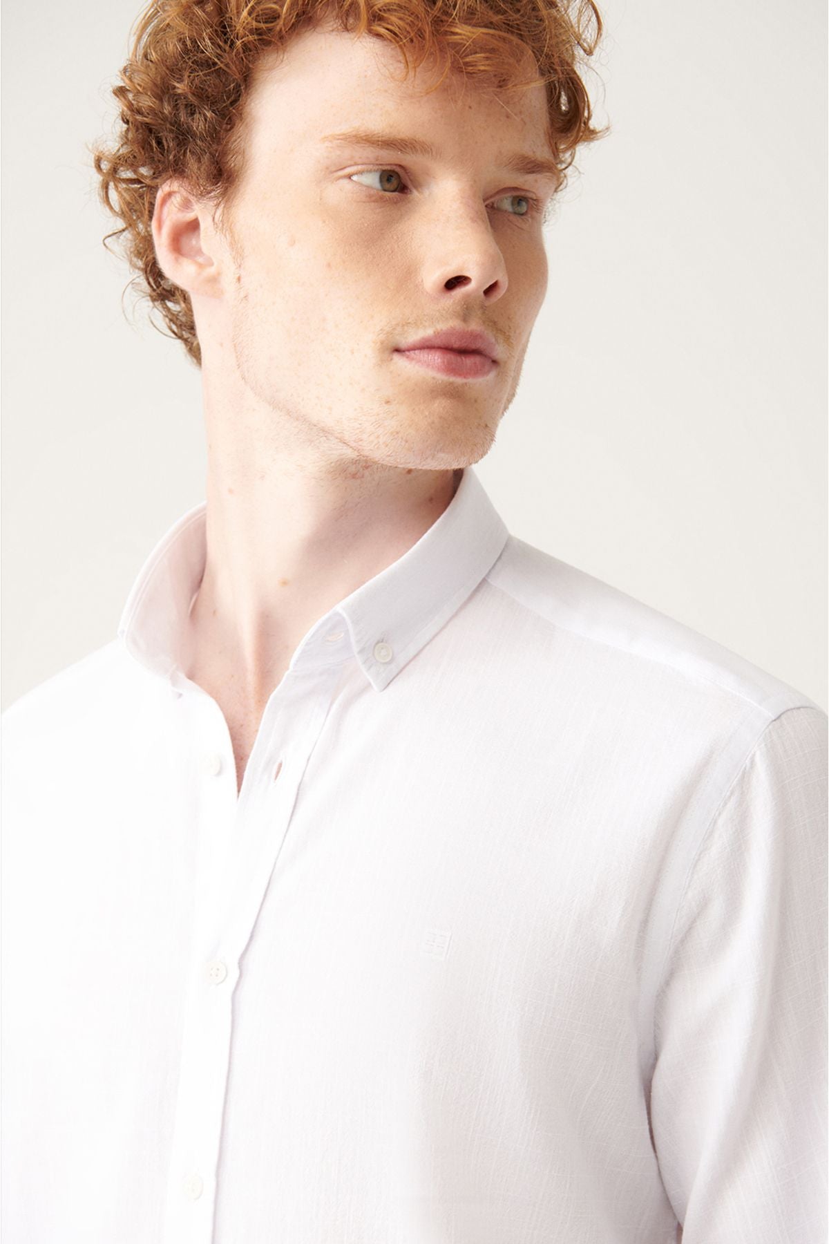 Men's white button collar 100 %cotton linen textured shirt E002141