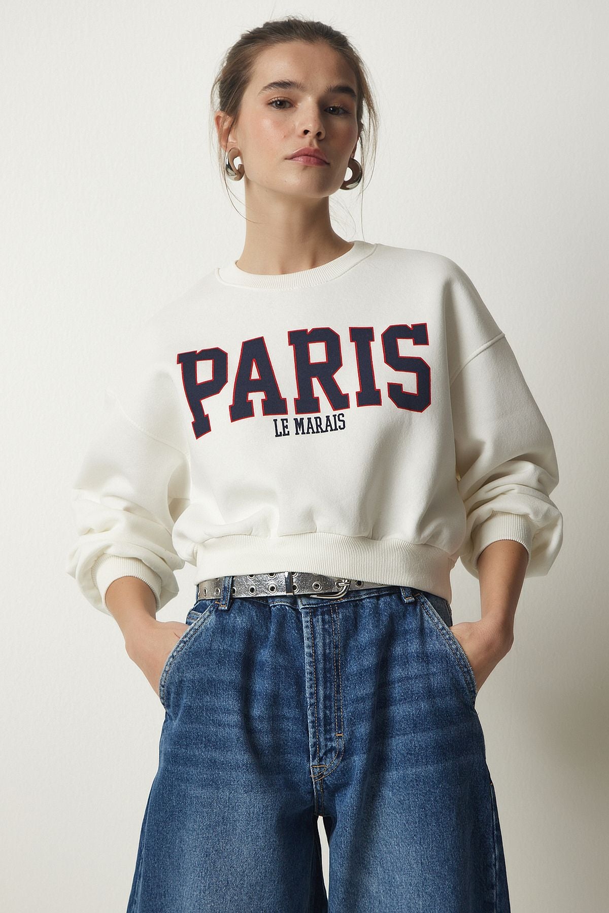Female Ecru Printed Crop knitting Sweatshirt HF00444