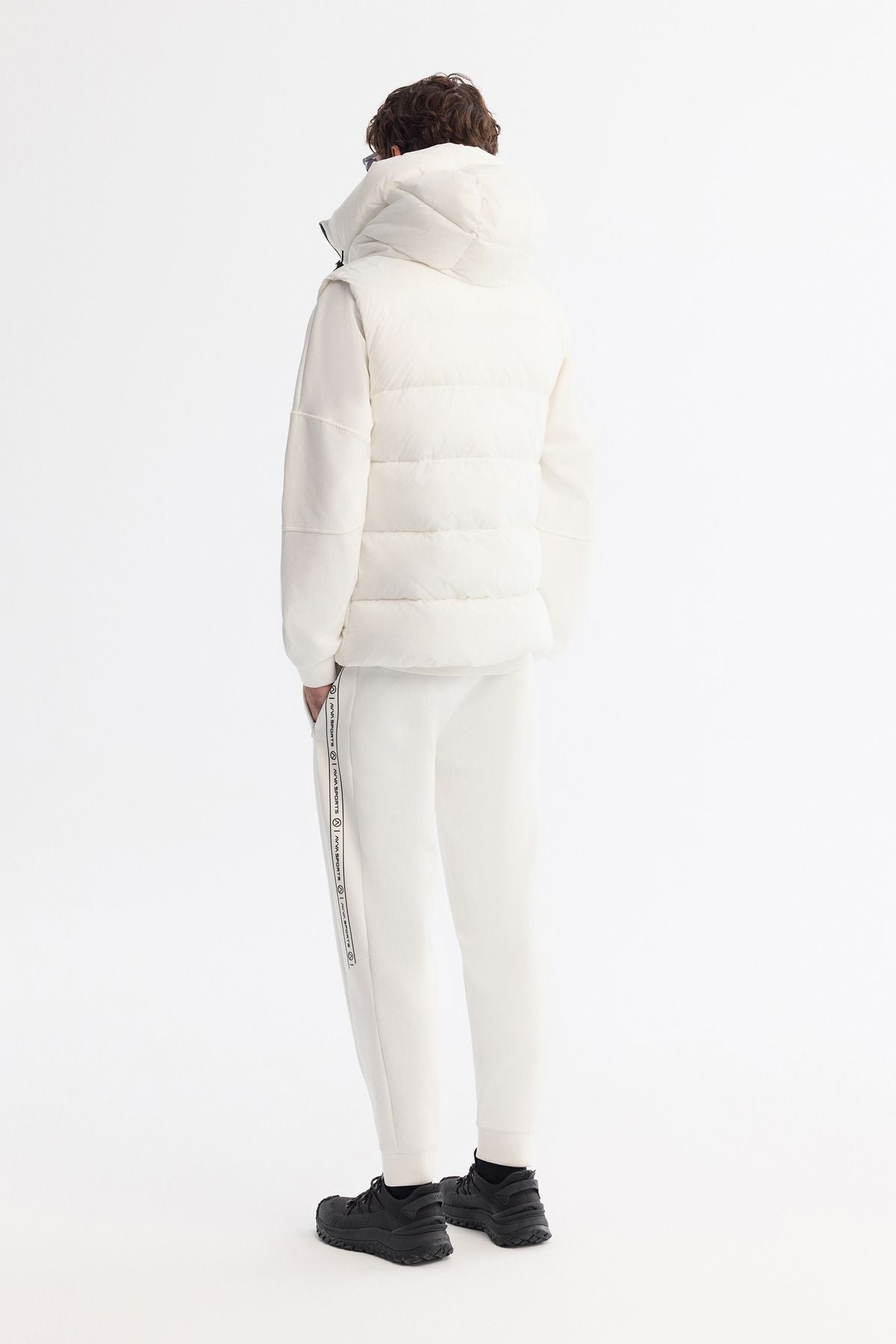 Men's white hooded water repulsion windproof swelling vest A42y6504
