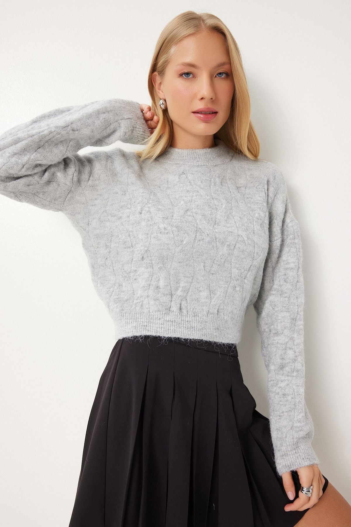 Women's Gray textured crop knitwear sweater MX00170
