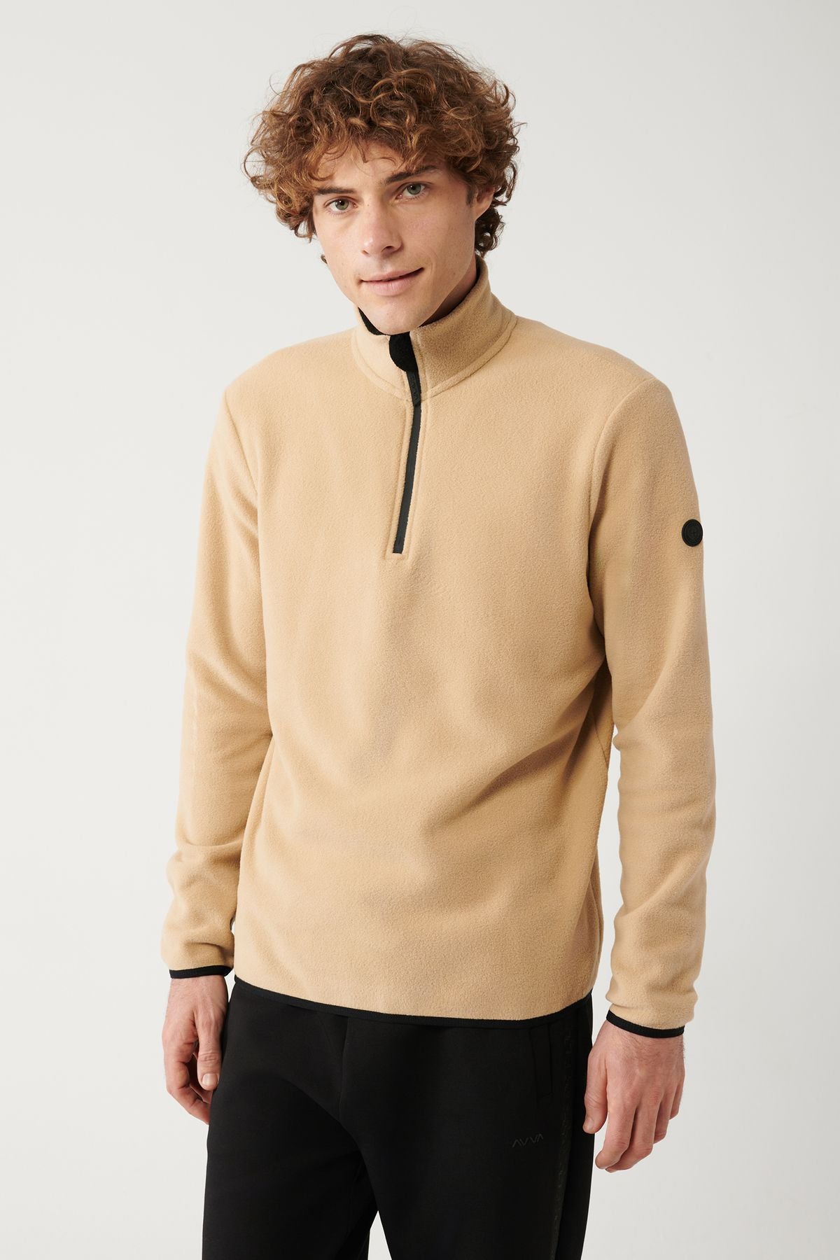 Men's Beige Cool -resistant half -zipper with perpendicular collar polar sweatshirt E001068