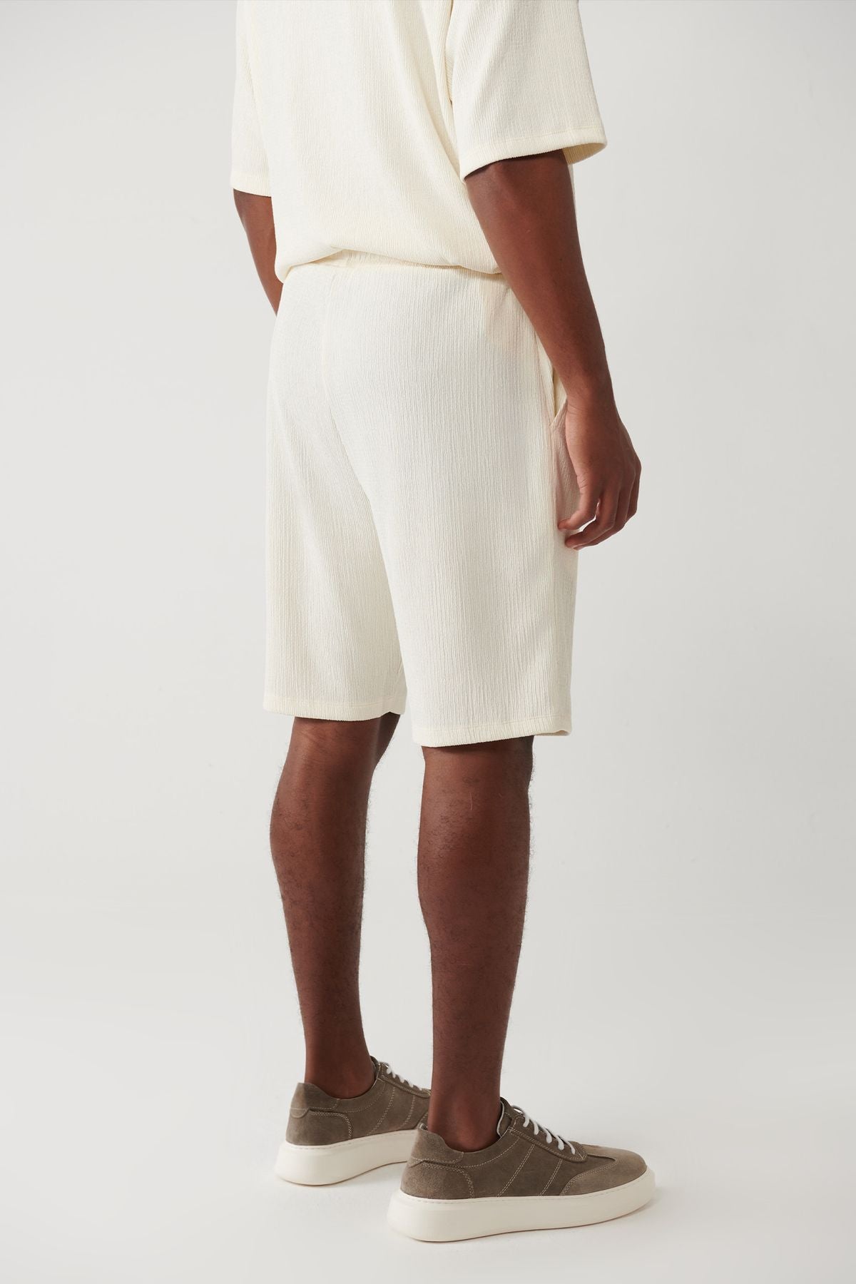 Men's Ecru Side Pocket Ribbed Short A41y3639